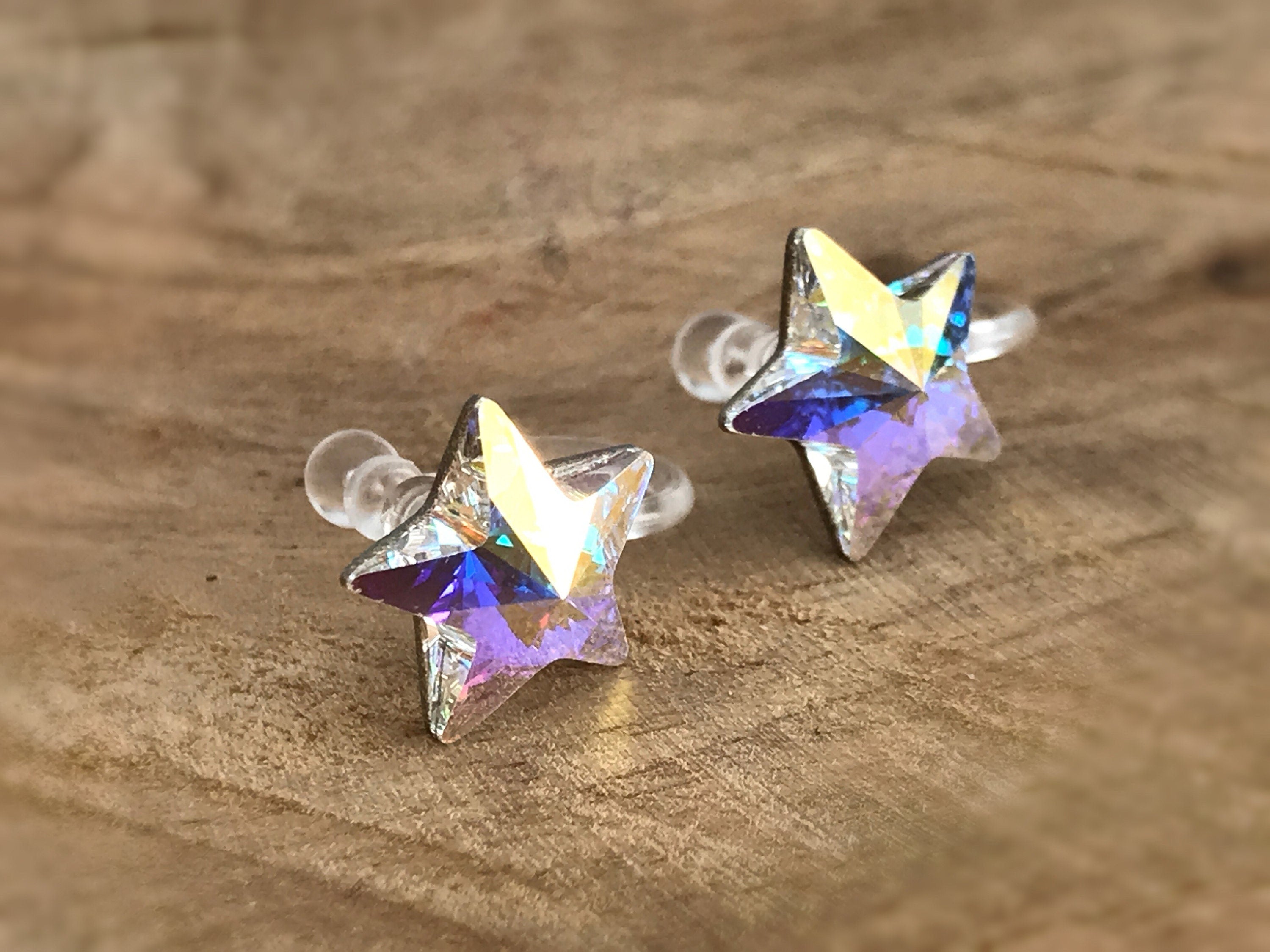 Boucles d'oreilles CLIPS invisible Étoile cristal AB Cristaux PureCrystal, Petite étoile cristal Symphonie de couleurs bijoux quotidien.