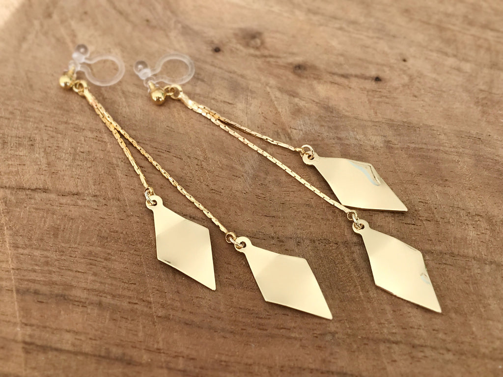 Longues Boucles d'oreilles CLIPS INVISIBLES pendantes tassel Double Losanges Torsadés couleur doré. Bijoux quotidien Cadeaux pour elle.