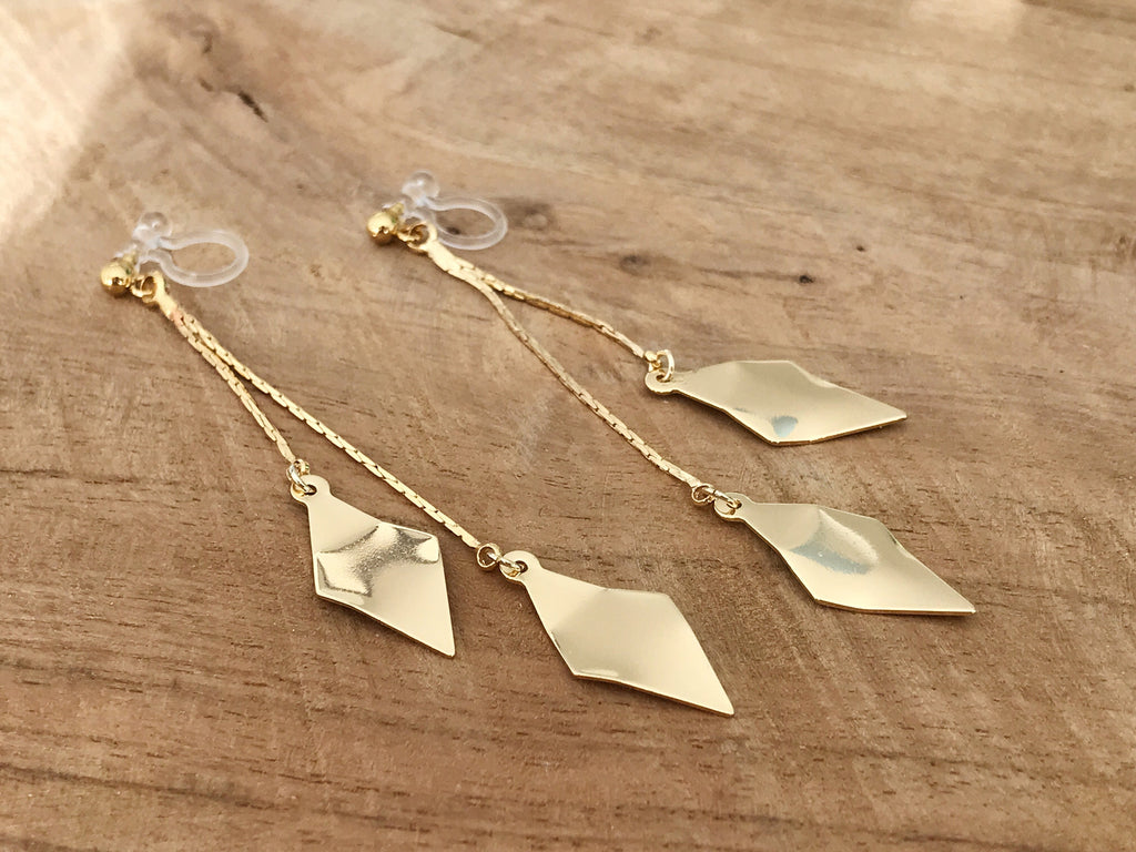 Longues Boucles d'oreilles CLIPS INVISIBLES pendantes tassel Double Losanges Torsadés couleur doré. Bijoux quotidien Cadeaux pour elle.