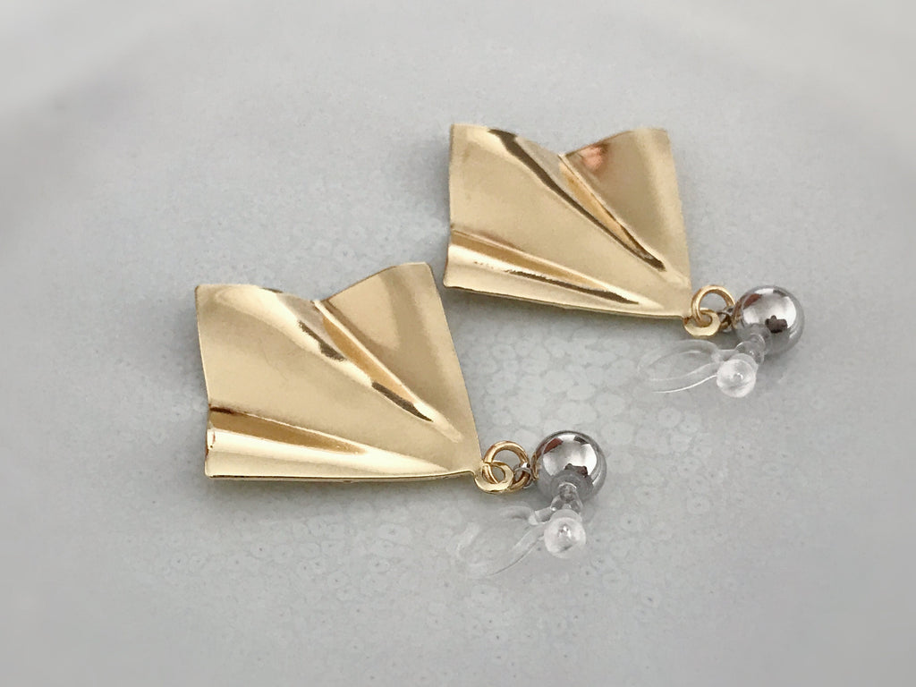 INVISIBLE Clip Earrings, Ear Clips. Daily jewelry. Ready to offer.