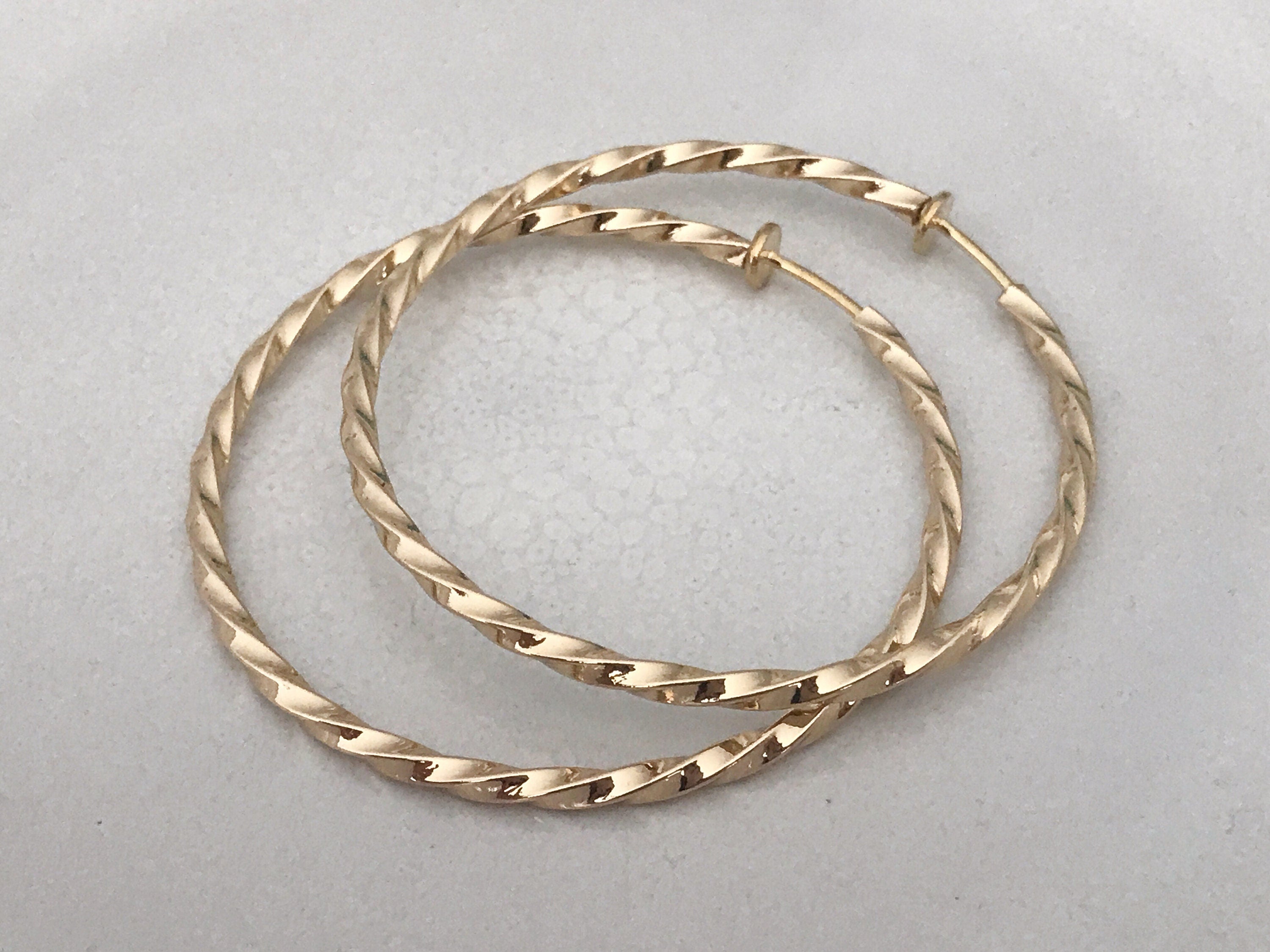 50mm Créoles Torsadés Anneaux Vrillés, fil carré, Boucles d'oreille CLIPS Anneaux Créoles couleur Argenté ou doré, Créoles torsadé 5cm