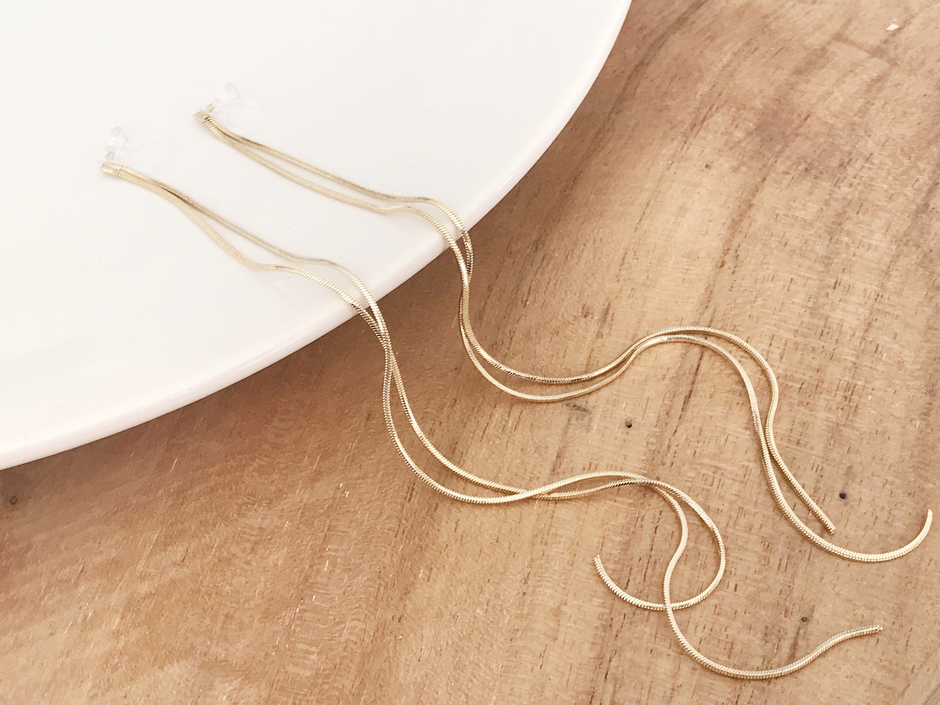 Super longues Boucles d'oreilles Clips INVISIBLES, Clips d'oreilles Doubles Chaîne doré. Bijoux Minimaliste.