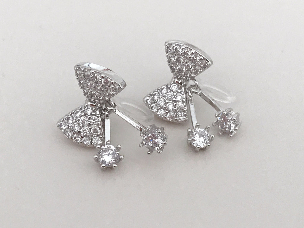 Boucles d'oreilles CLIPS invisible Noeud de papillon couleur Argent avec Zircon, Clips d'oreilles délicat.