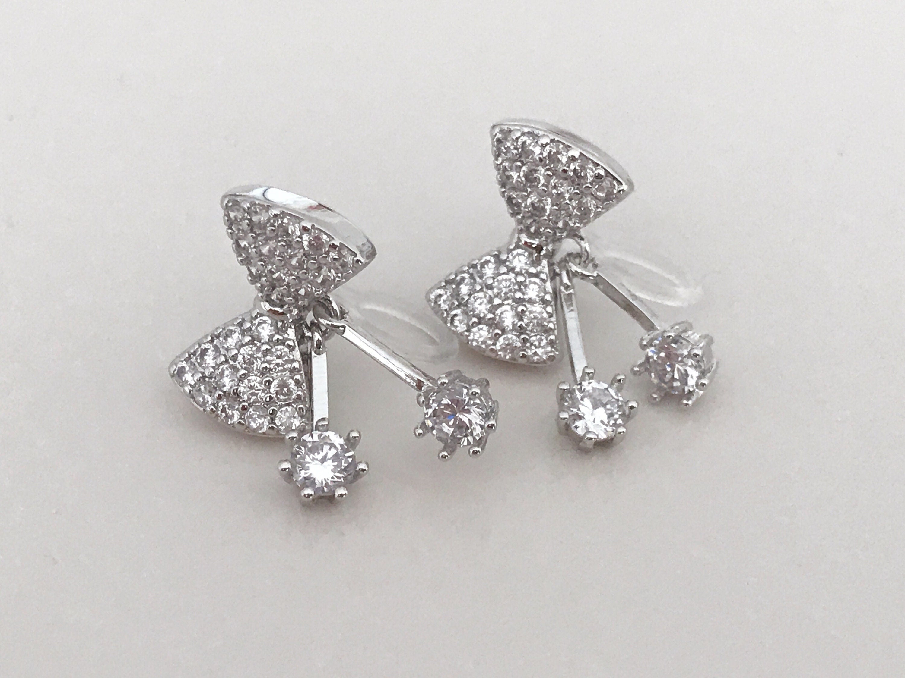 Boucles d'oreilles CLIPS invisible Noeud de papillon couleur Argent avec Zircon, Clips d'oreilles délicat.