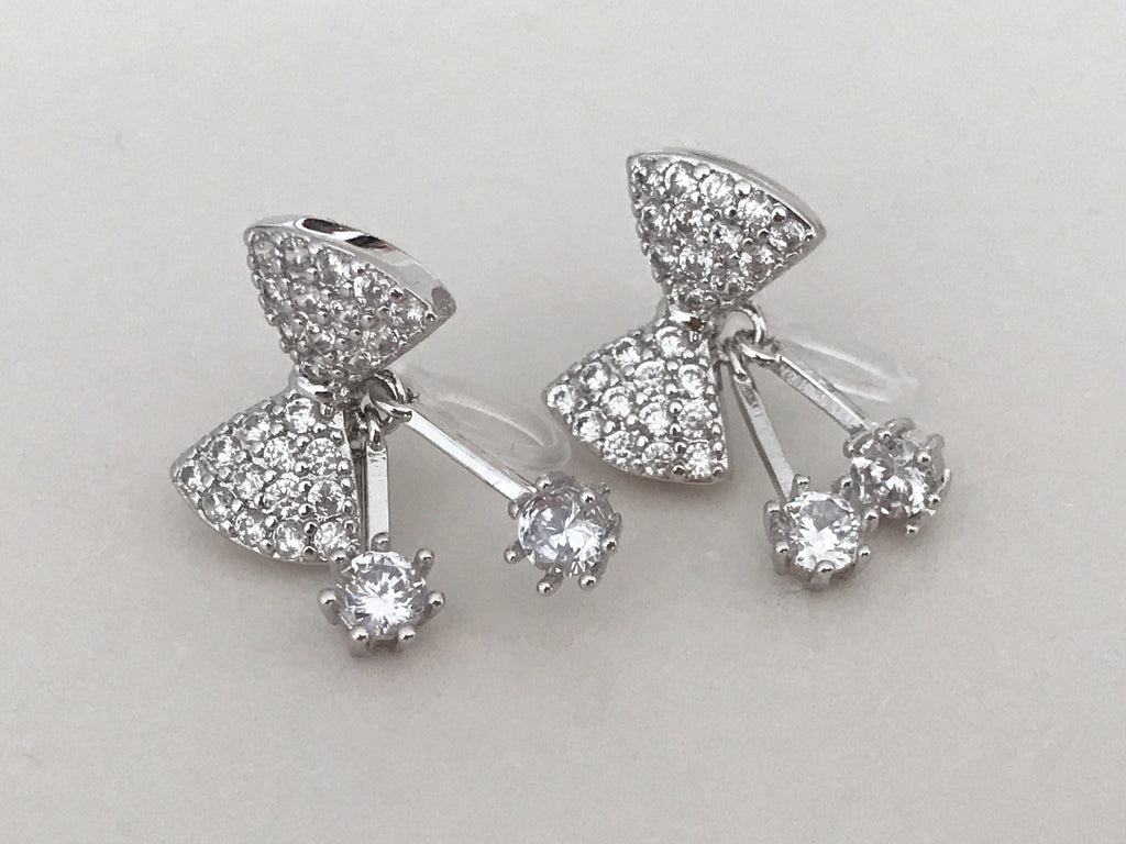 Boucles d'oreilles CLIPS invisible Noeud de papillon couleur Argent avec Zircon, Clips d'oreilles délicat.