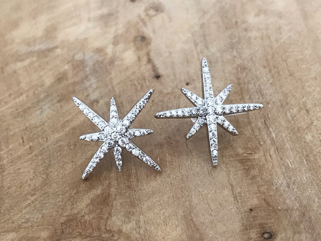 Boucles d'oreilles Clips INVISIBLES, Étoile Zircon Couleur Argenté. Clips d'oreilles.