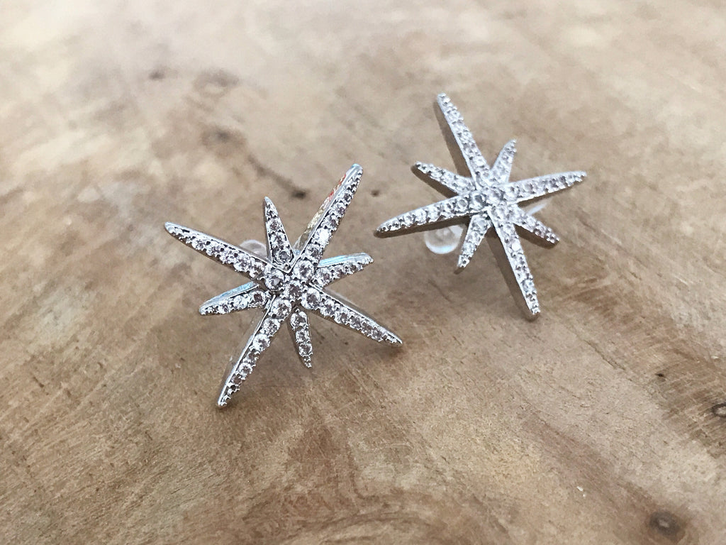 Boucles d'oreilles Clips INVISIBLES, Étoile Zircon Couleur Argenté. Clips d'oreilles.