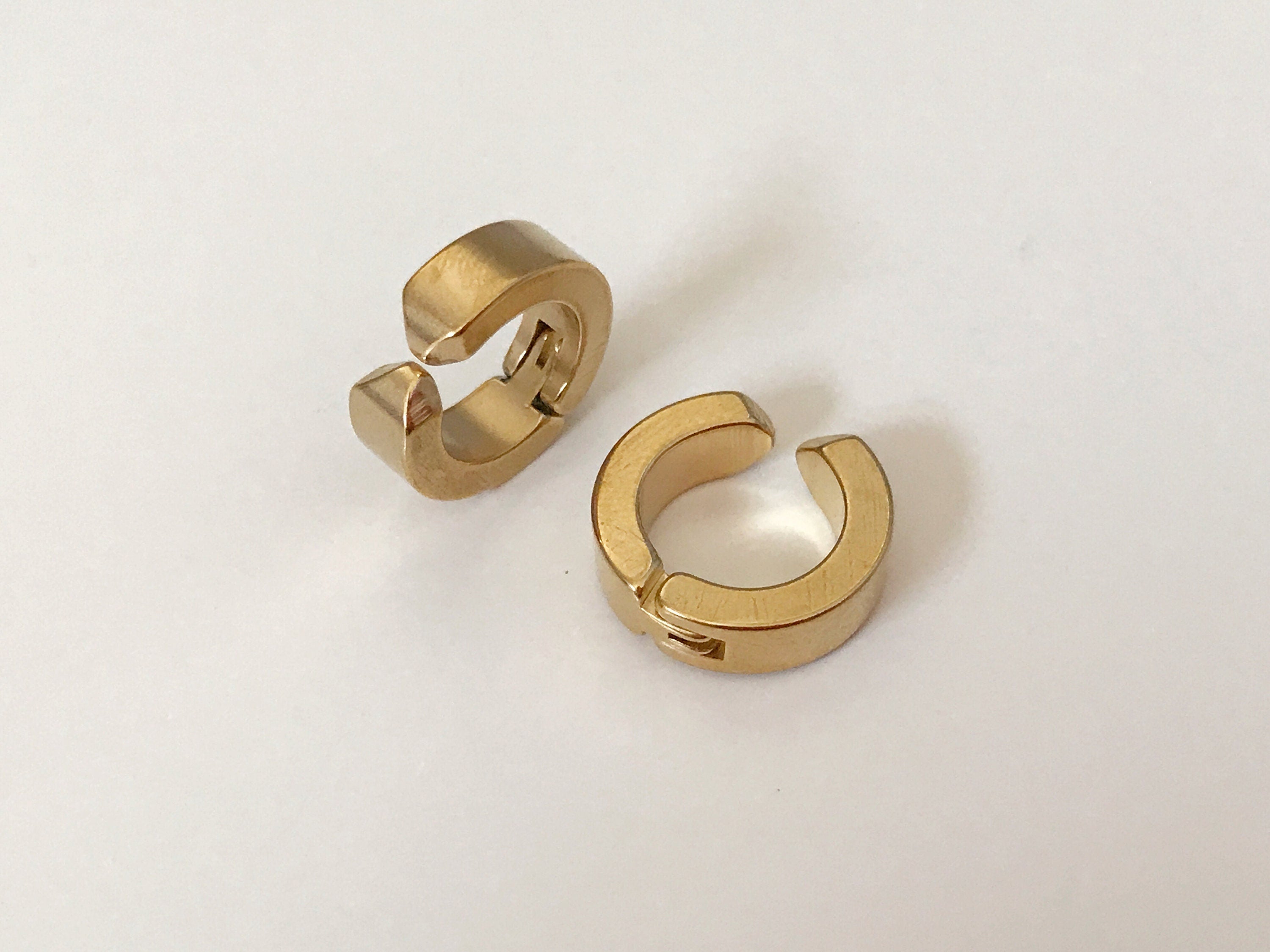Rock Earrings CLIPS CLAMP rings Silver, Gold, Black, Blue, Color symphony Non Pierced Ears. Daily Jewelry Men Women