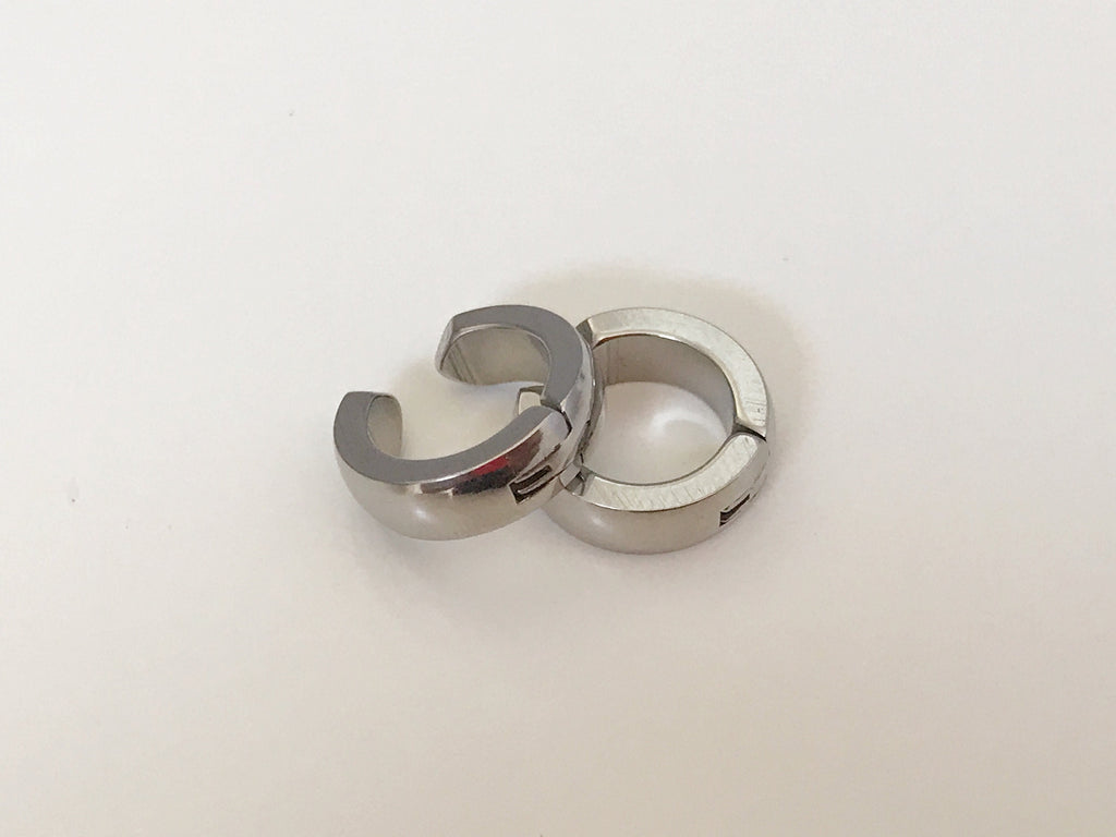 Boucles d'oreille CLIPS Pince Anneaux couleur Argent, Noir, Or, Bleu pour oreilles non percées. Bijoux quotidien