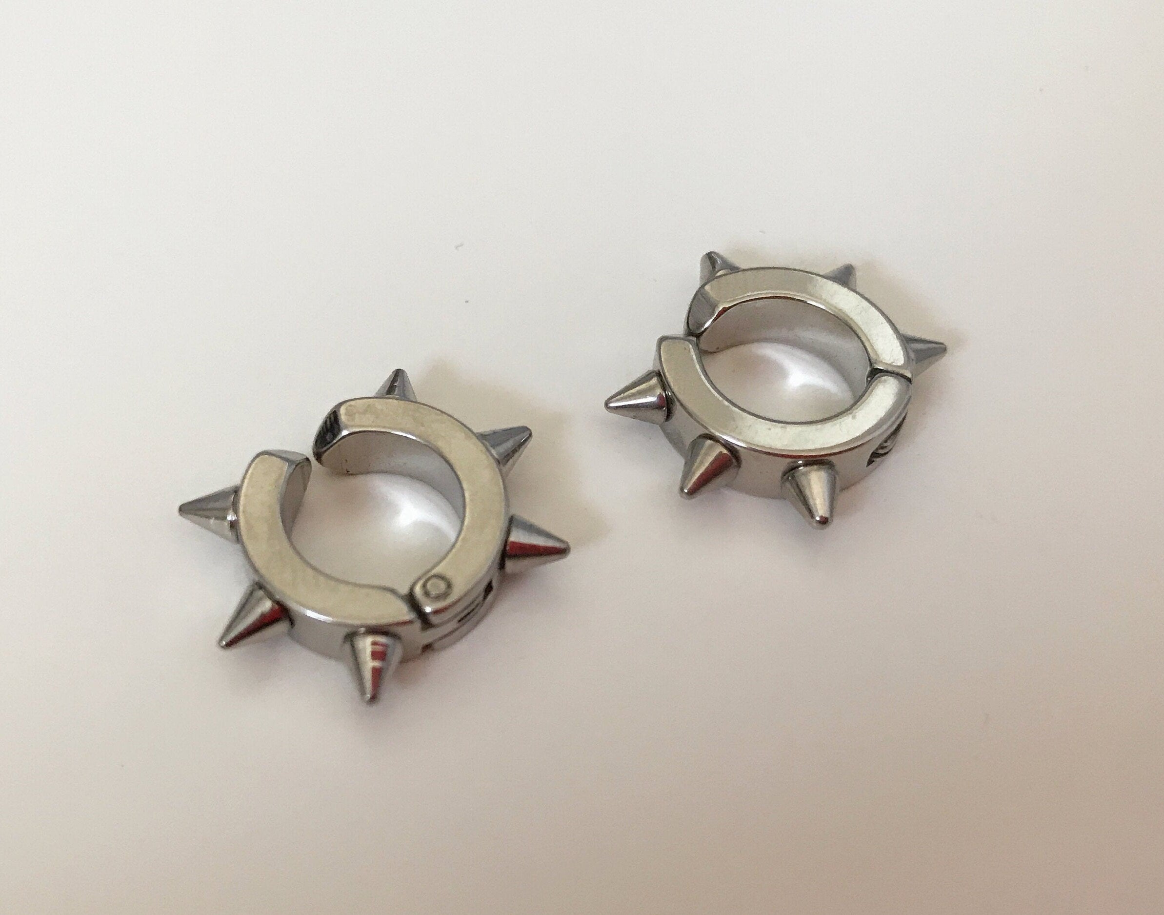 Rivet Punk Rock CLIPS earrings, silver, gold, black color rings, for non-pierced ears. Daily Jewelry Men Women