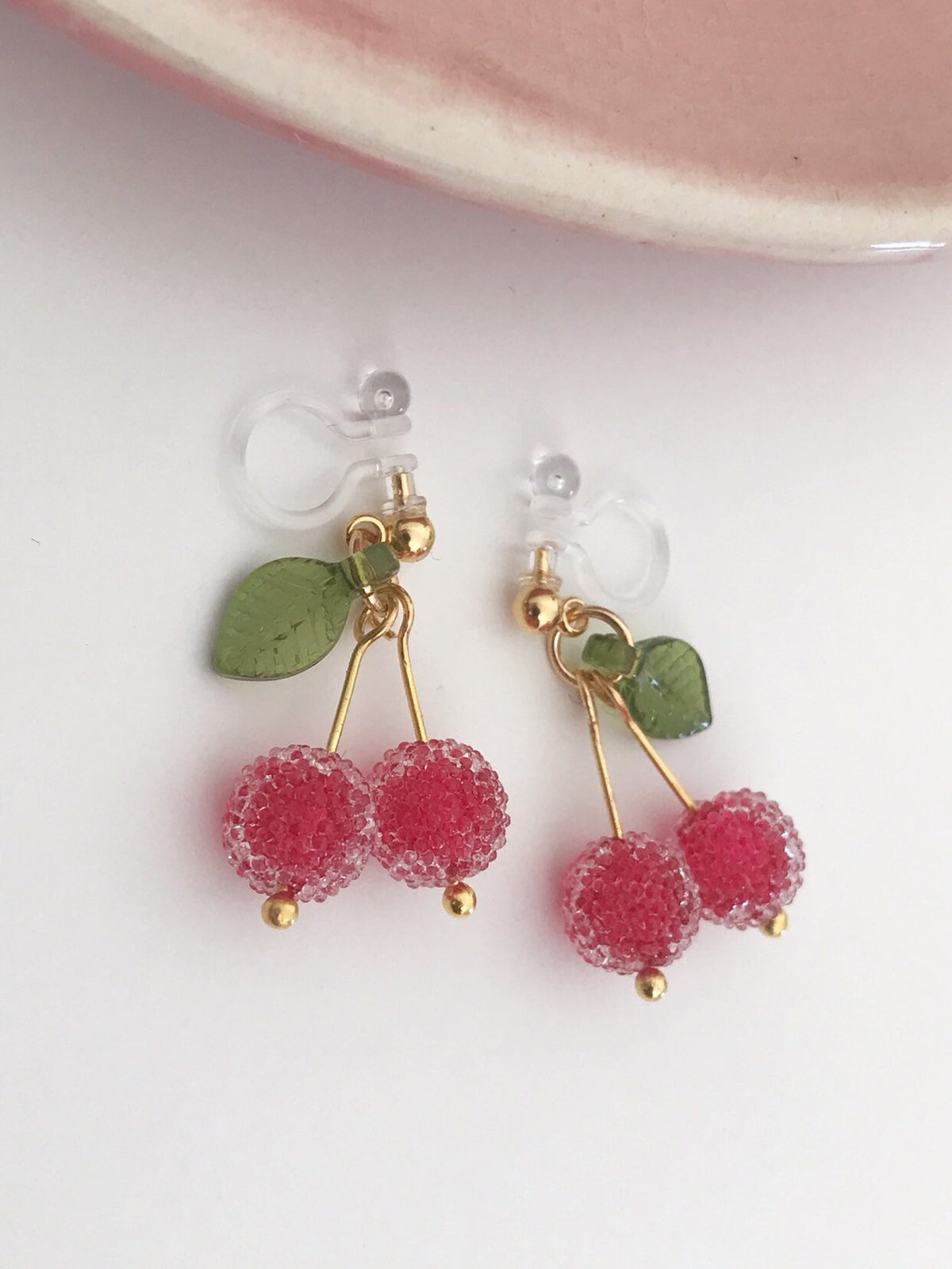 Sweet Bonbon Cerise Rouge Feuilles vertes foncé ou Cerise Rose Feuilles vertes claires. Cadeaux Noël Emballage Bonbon prêt à offrir