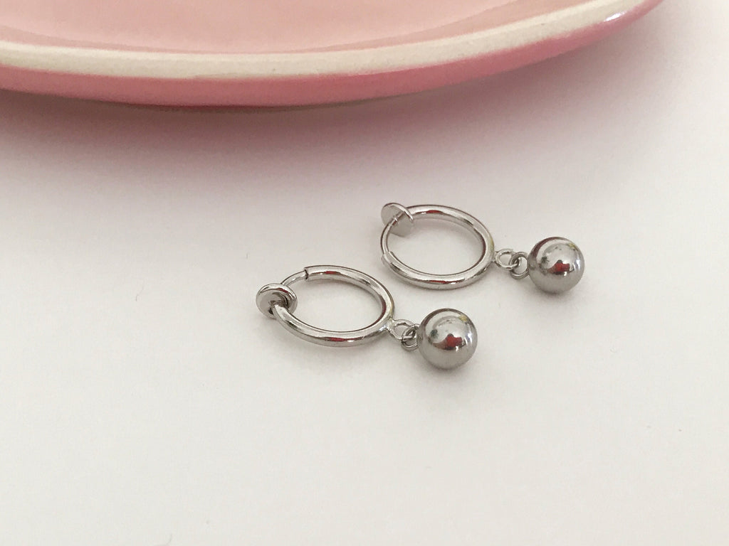 CLIPS earrings with silver metal rings, silver pearl ear clips, daily jewelry