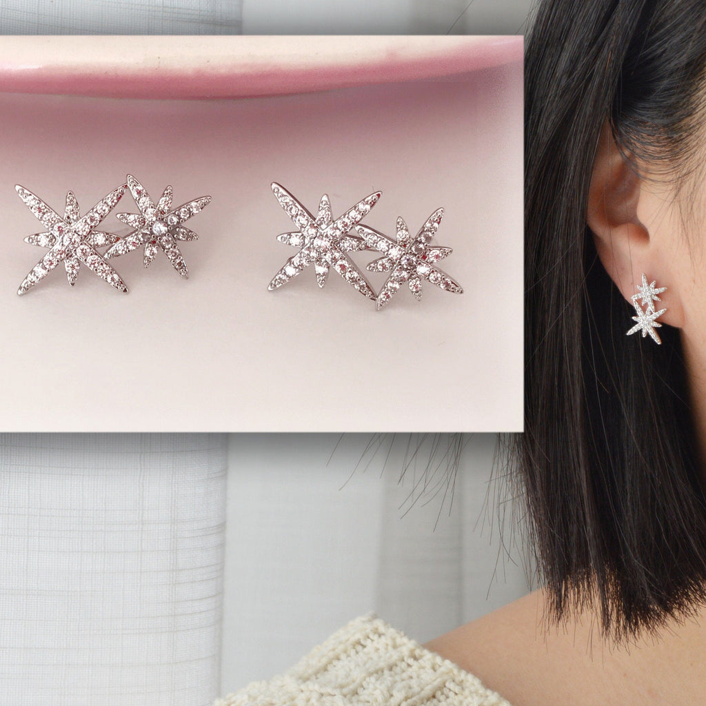 Boucles d'oreilles Clips INVISIBLES, Étoile Double Zircon Couleur Argenté. Clips d'oreilles.