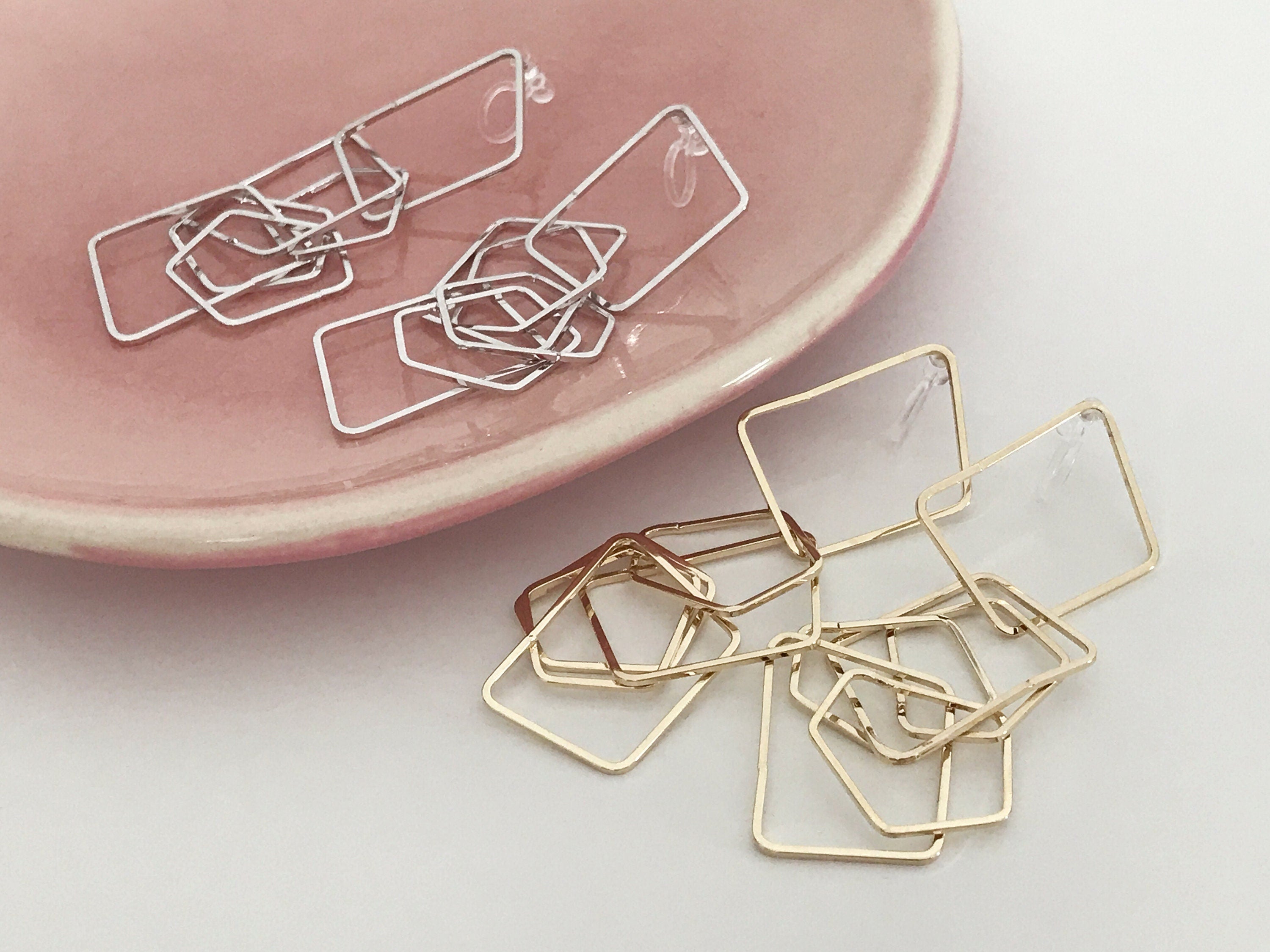 Longues Clips d'oreilles Trapèze rectangle et pentagone irrégulier couleur Or / Argent, CLIPS Invisible pendantes confortable.