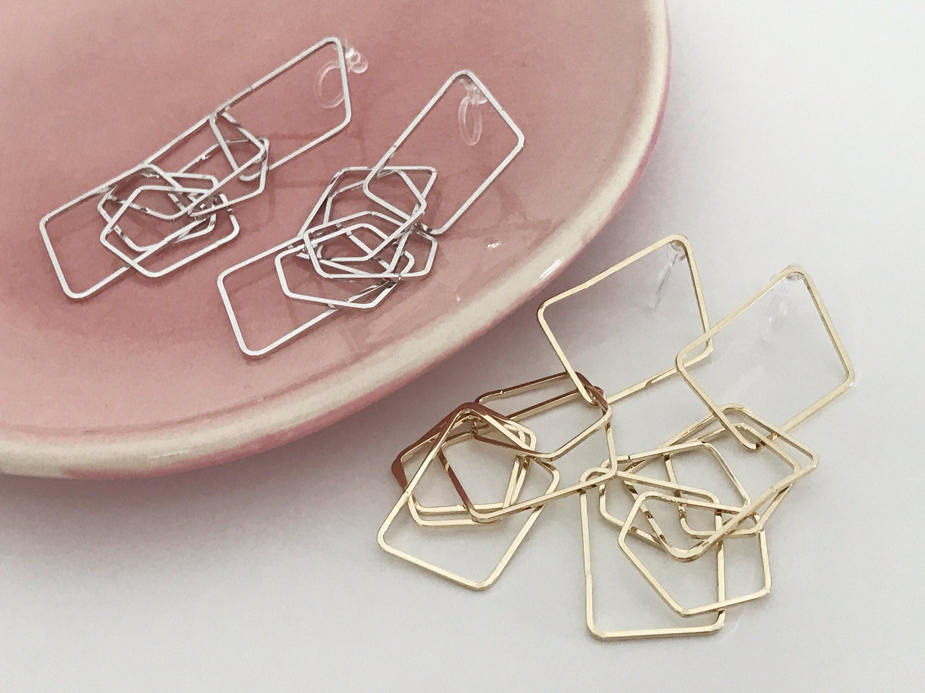 Longues Clips d'oreilles Trapèze rectangle et pentagone irrégulier couleur Or / Argent, CLIPS Invisible pendantes confortable.