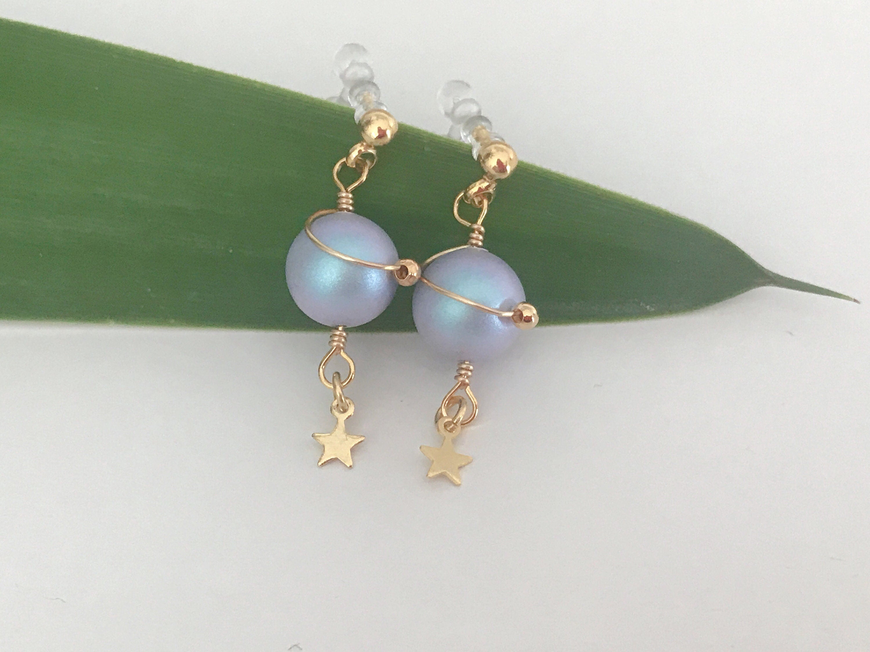 Mini star ear clips, Blue planet. CLIPS Invisible Blue Violet Beads, delicate comfortable daily
