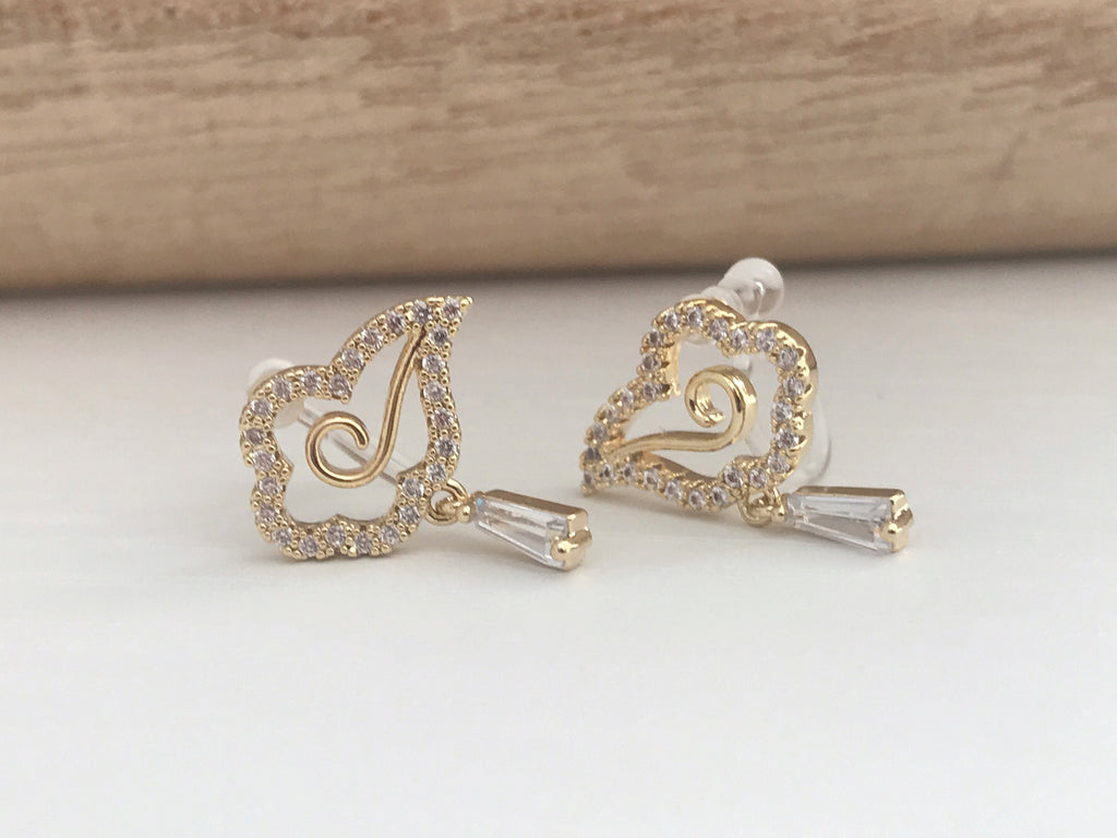 Nuages Clips d'oreilles couleur or, mini zircon. Clips invisible délicat nuage exquis. Boucles d'oreilles Clips confortable