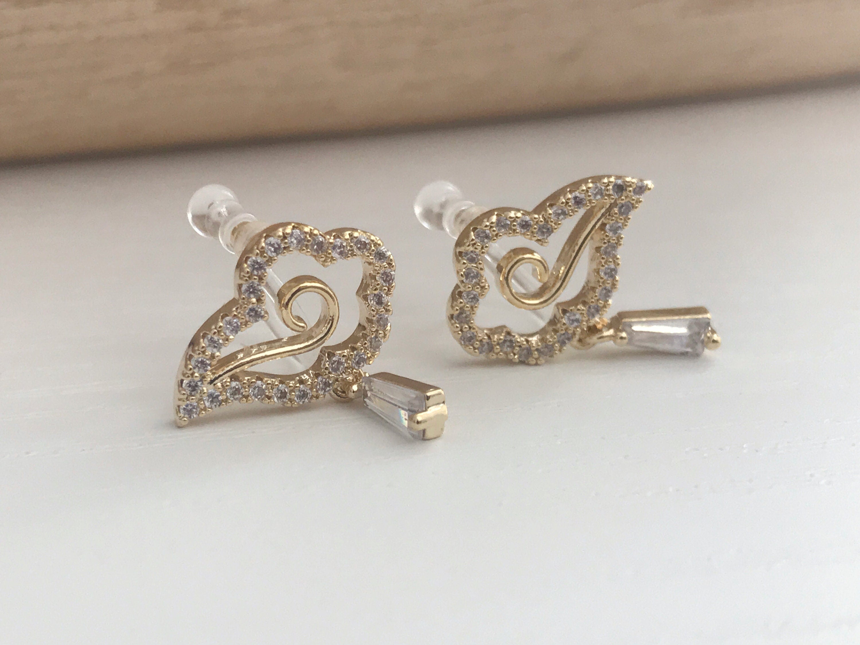 Nuages Clips d'oreilles couleur or, mini zircon. Clips invisible délicat nuage exquis. Boucles d'oreilles Clips confortable