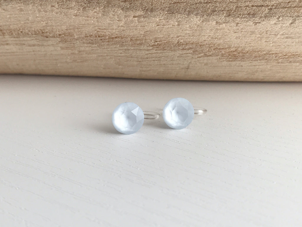 Minimalist invisible ear clips. PureCristal Crystals, Small Round Color Cream pink/ Cream green/ Cream blue/ Cream yellow. Crystal