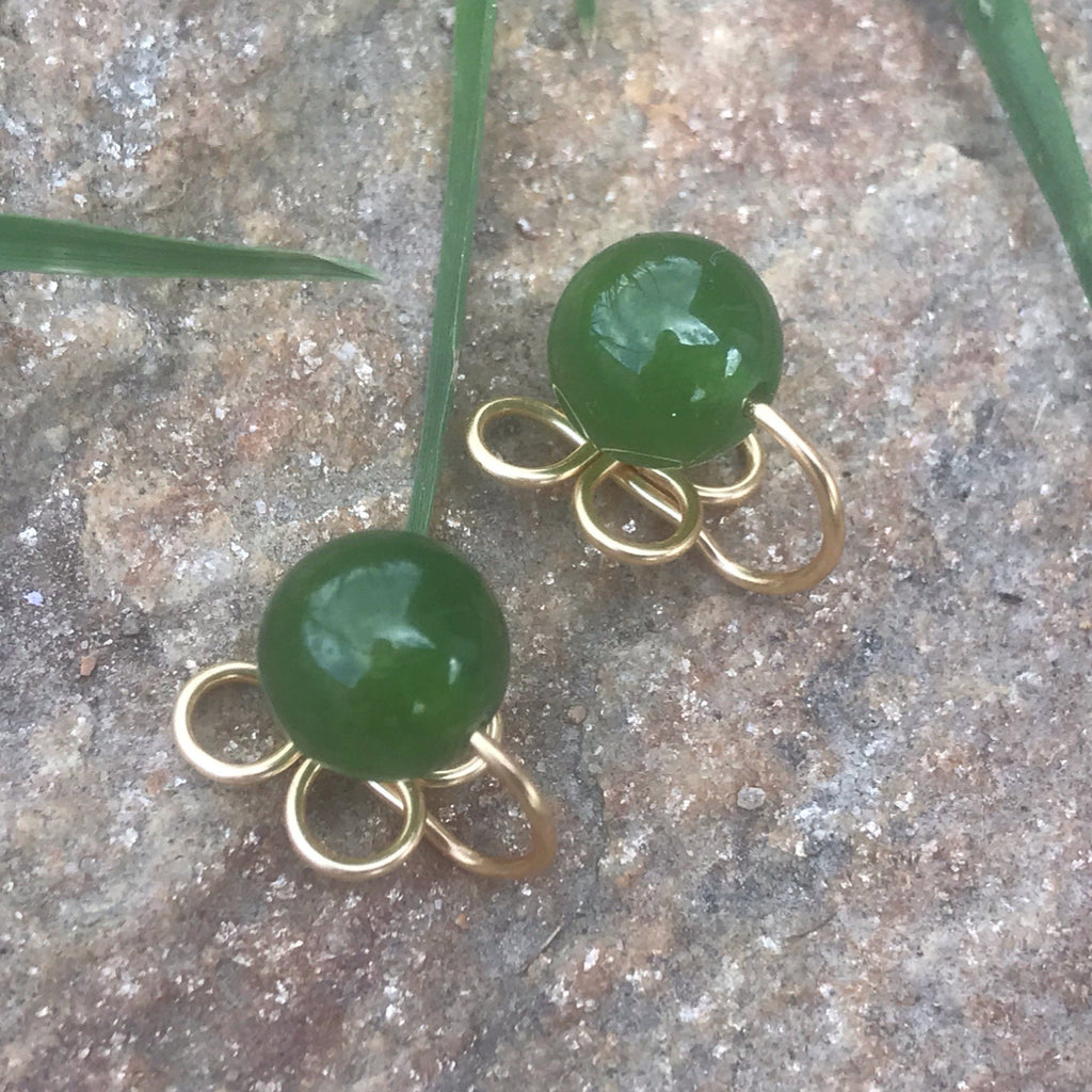 SANS DOULEUR !! Boucles d'oreilles CLIPS U forme de trèfle à 4 feuilles. Perle Calcédoine verte naturelle / Perle Résine Imitation turquoise