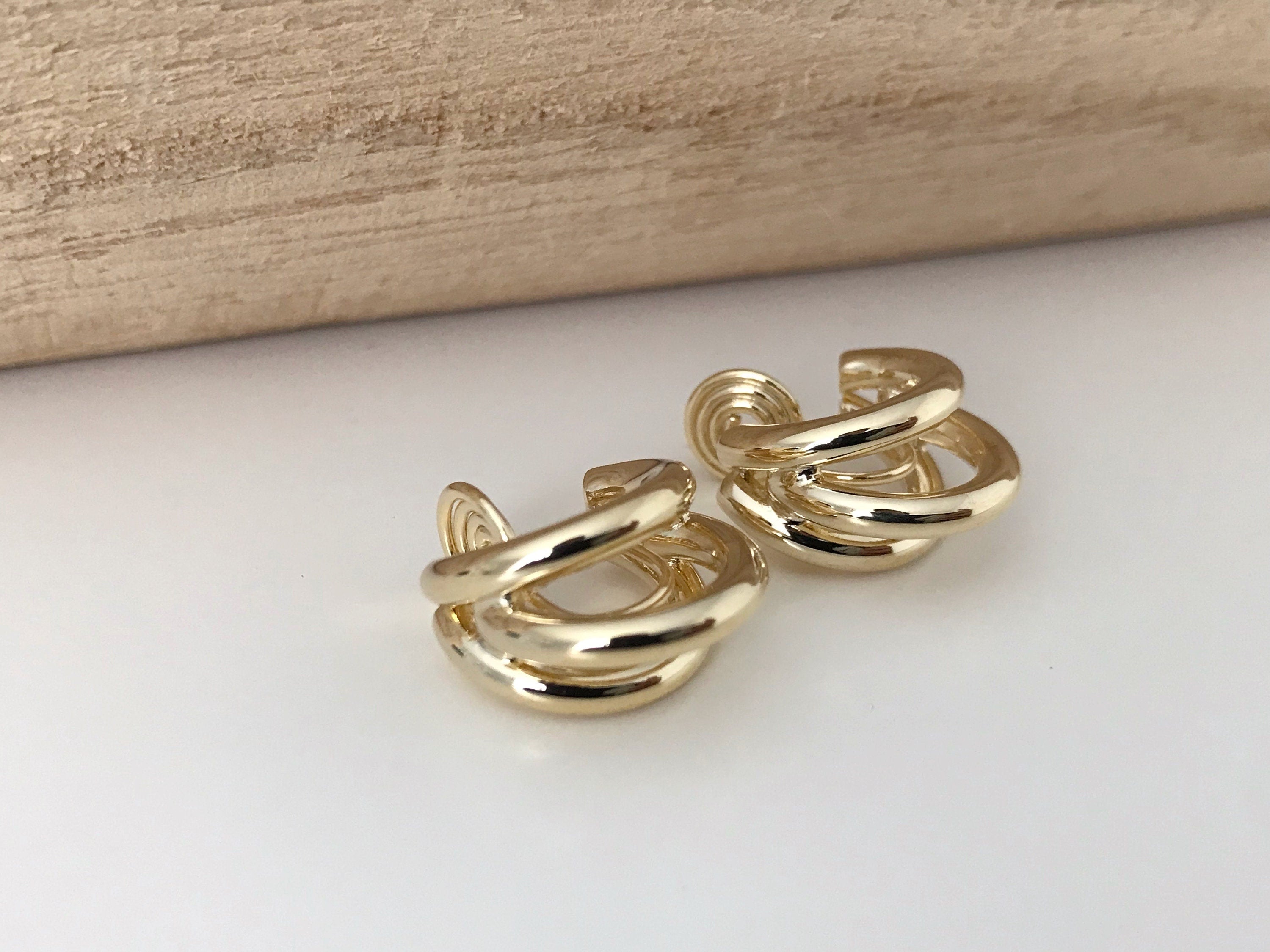 SANS DOULEUR ! Boucles d'oreilles CLIPS U spirale Triple cercles couleur Or / Argent. Clips d'oreilles confortable Boucles Délicates