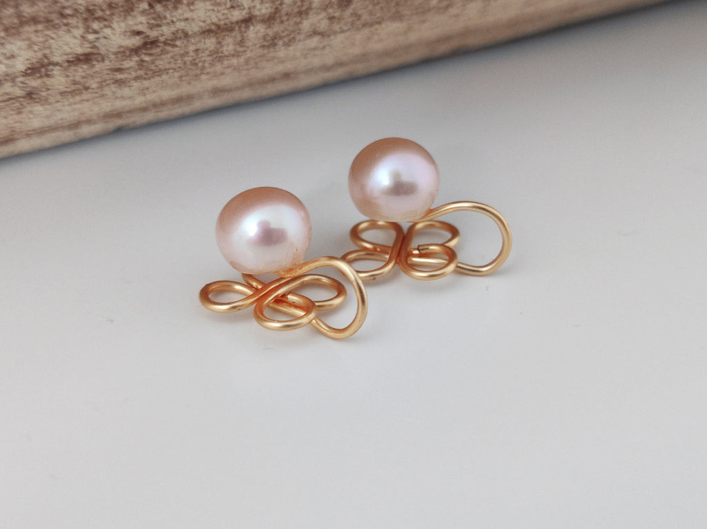 SANS DOULEUR !! Boucles d'oreilles CLIPS U en forme de trèfle à 4 feuilles, Perle d'eau douce couleur rose. Boucles Délicates