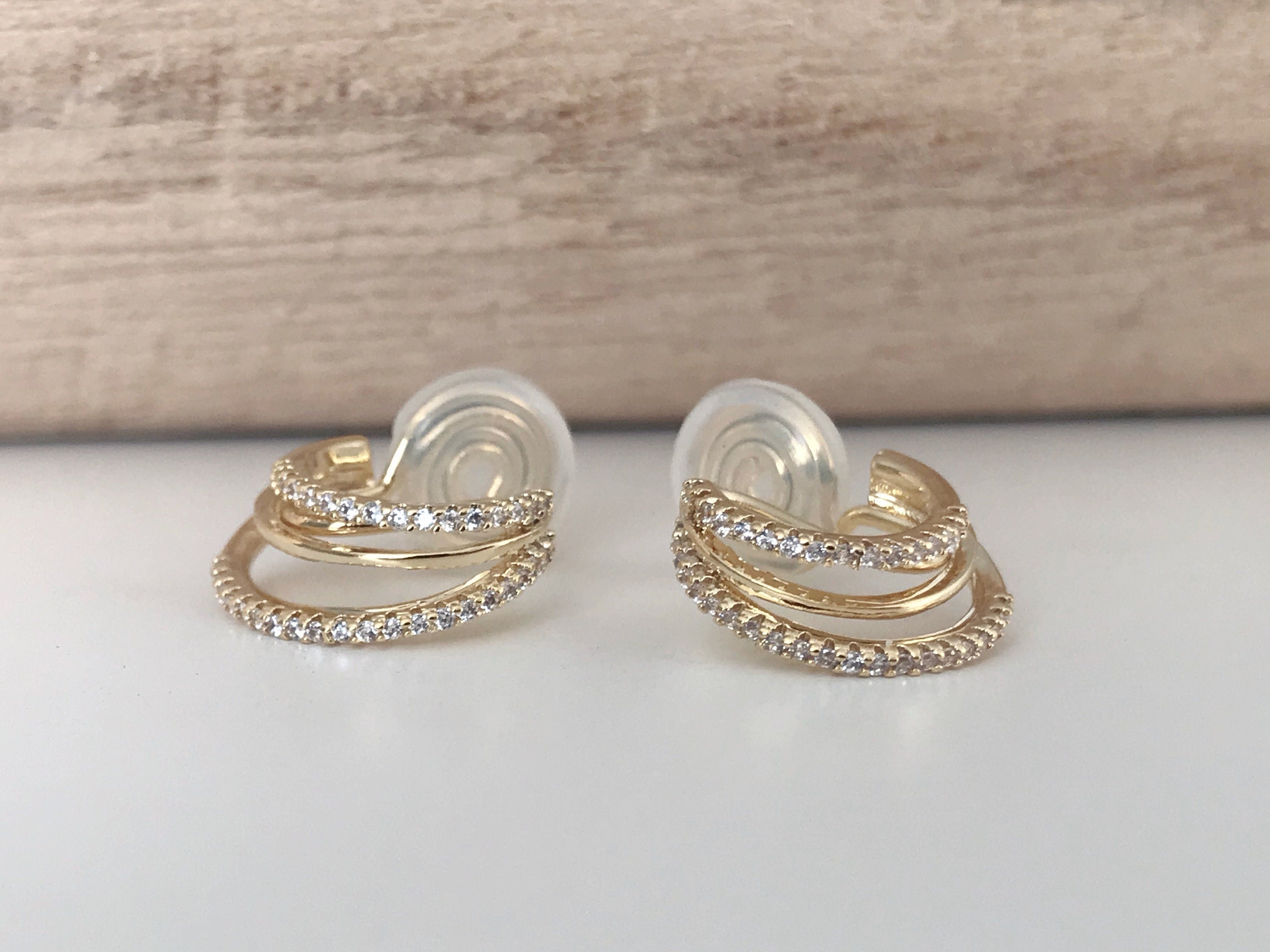 SANS DOULEUR ! Boucles d'oreilles CLIPS U spirale Triple cercles anneaux zircon. Clips d'oreilles confortable Délicates plaqué d'or 18K