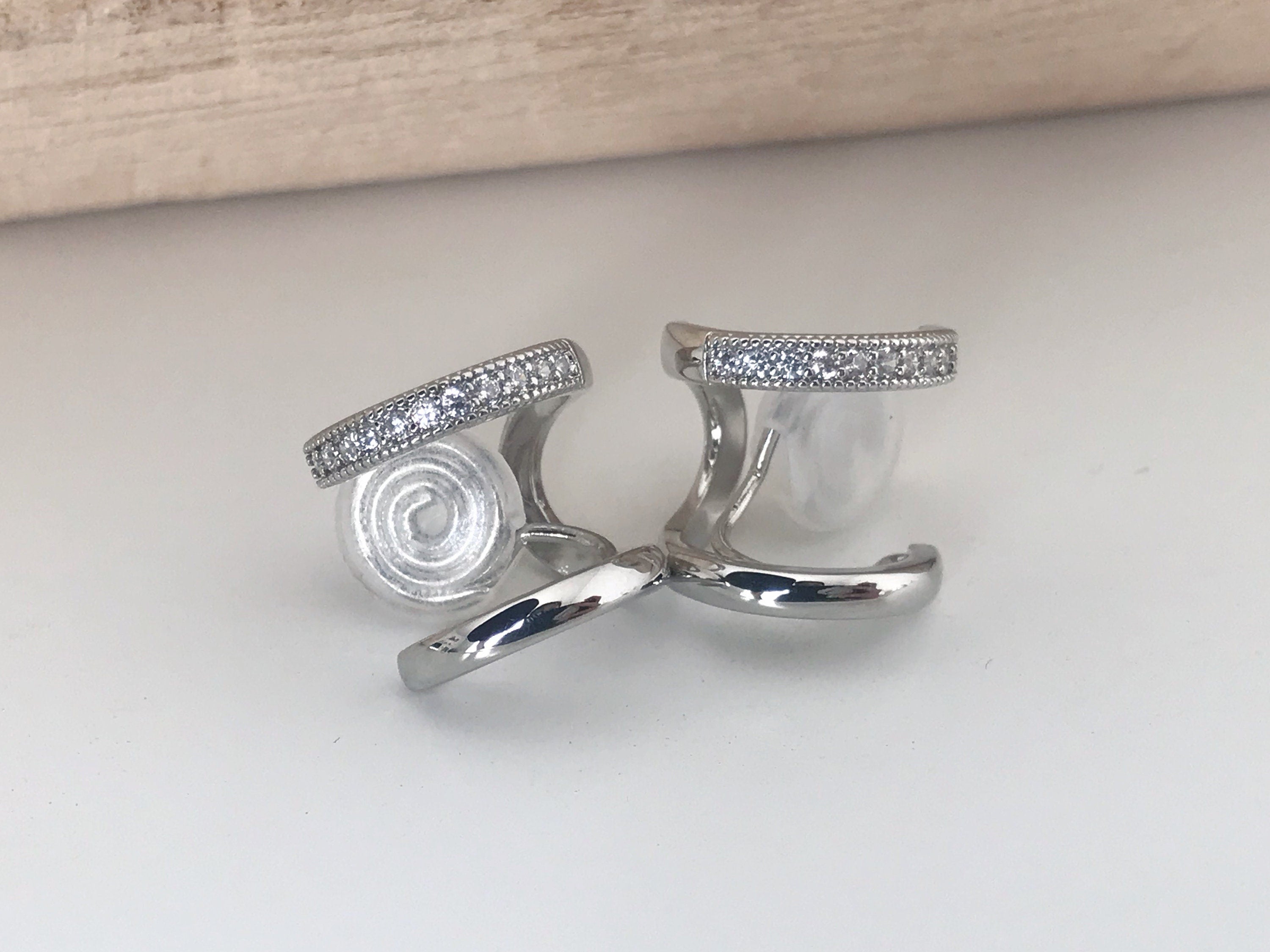 SANS DOULEUR ! Boucles d'oreilles CLIPS U spirale Double cercles Argenté mini pierre zircon. Clips d'oreilles confortable Boucles Délicates