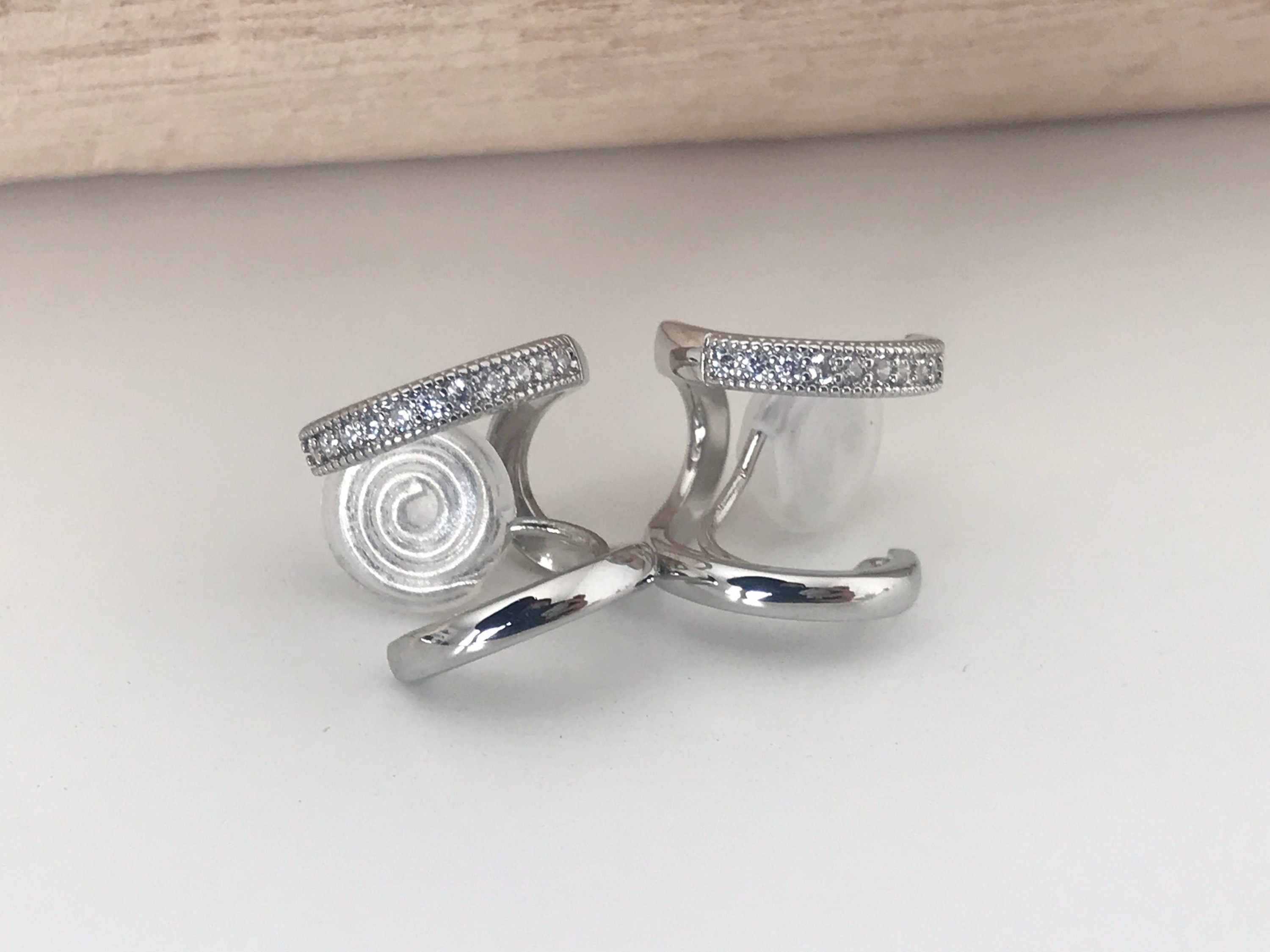SANS DOULEUR ! Boucles d'oreilles CLIPS U spirale Double cercles Argenté mini pierre zircon. Clips d'oreilles confortable Boucles Délicates