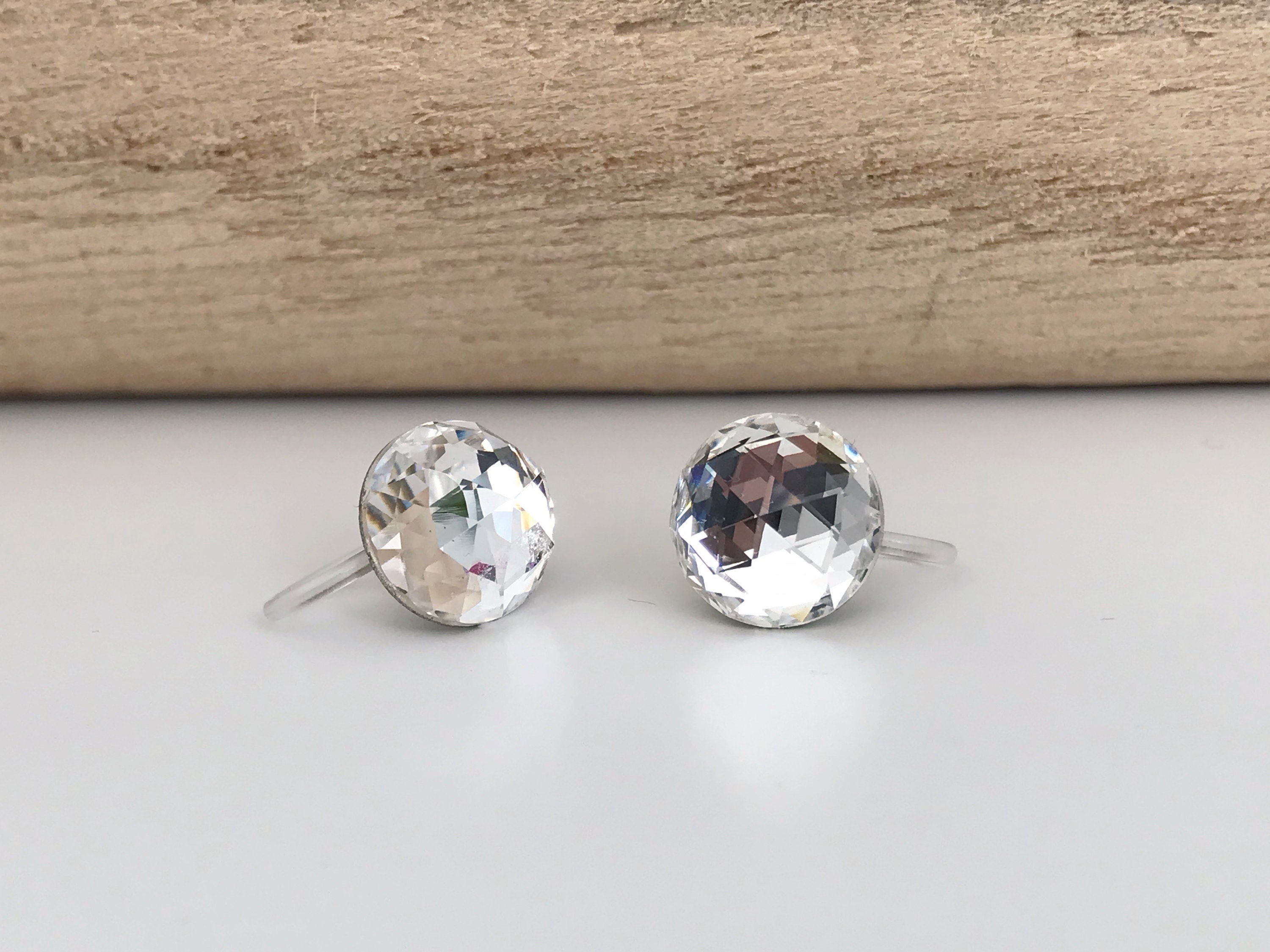 Boucles d'oreilles CLIPS invisible Cristal Rond Dôme facettes Cristaux PureCristal, Clips d'Oreille cristal transparent, Bijoux Minimaliste.