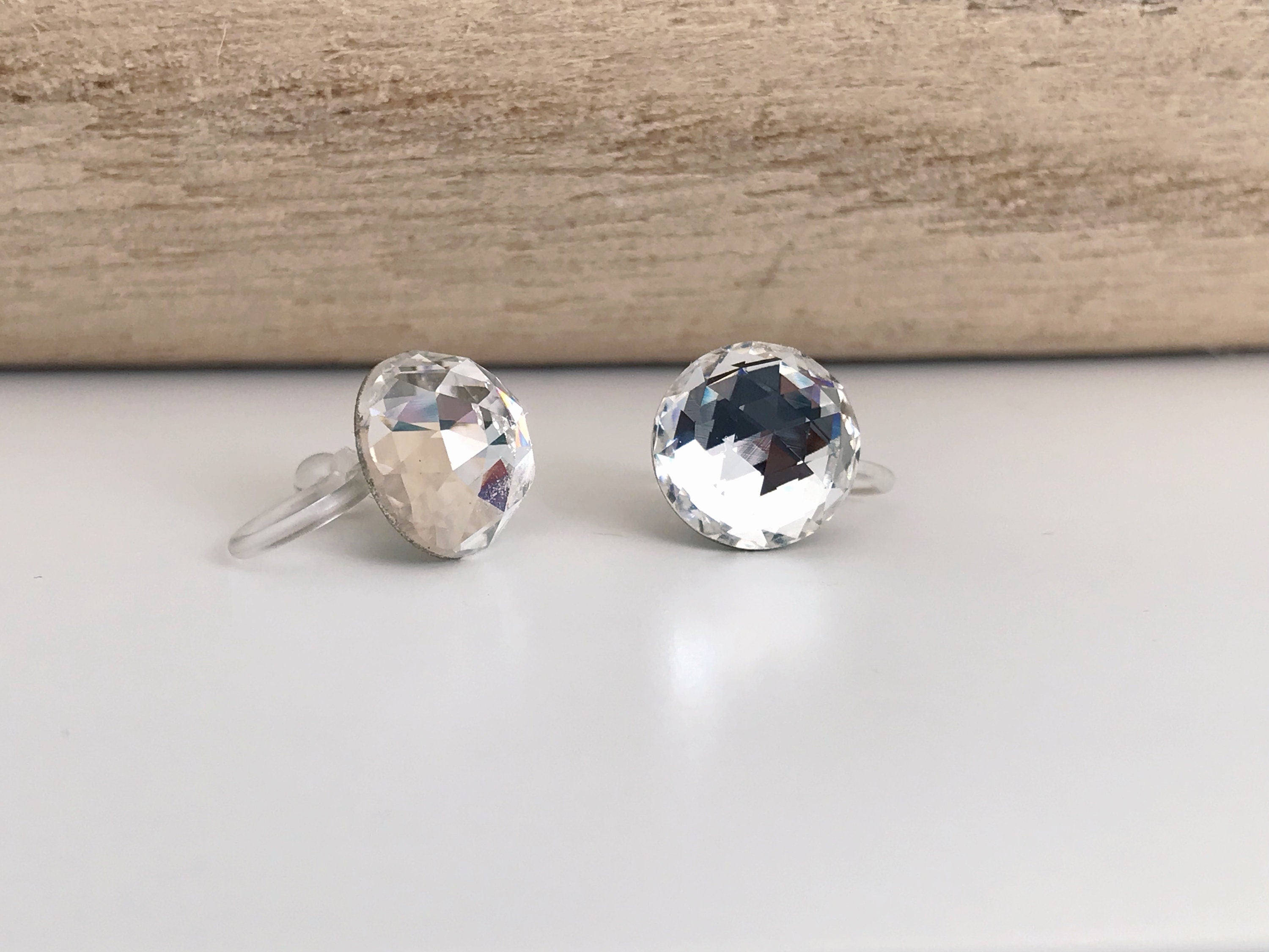 Boucles d'oreilles CLIPS invisible Cristal Rond Dôme facettes Cristaux PureCristal, Clips d'Oreille cristal transparent, Bijoux Minimaliste.