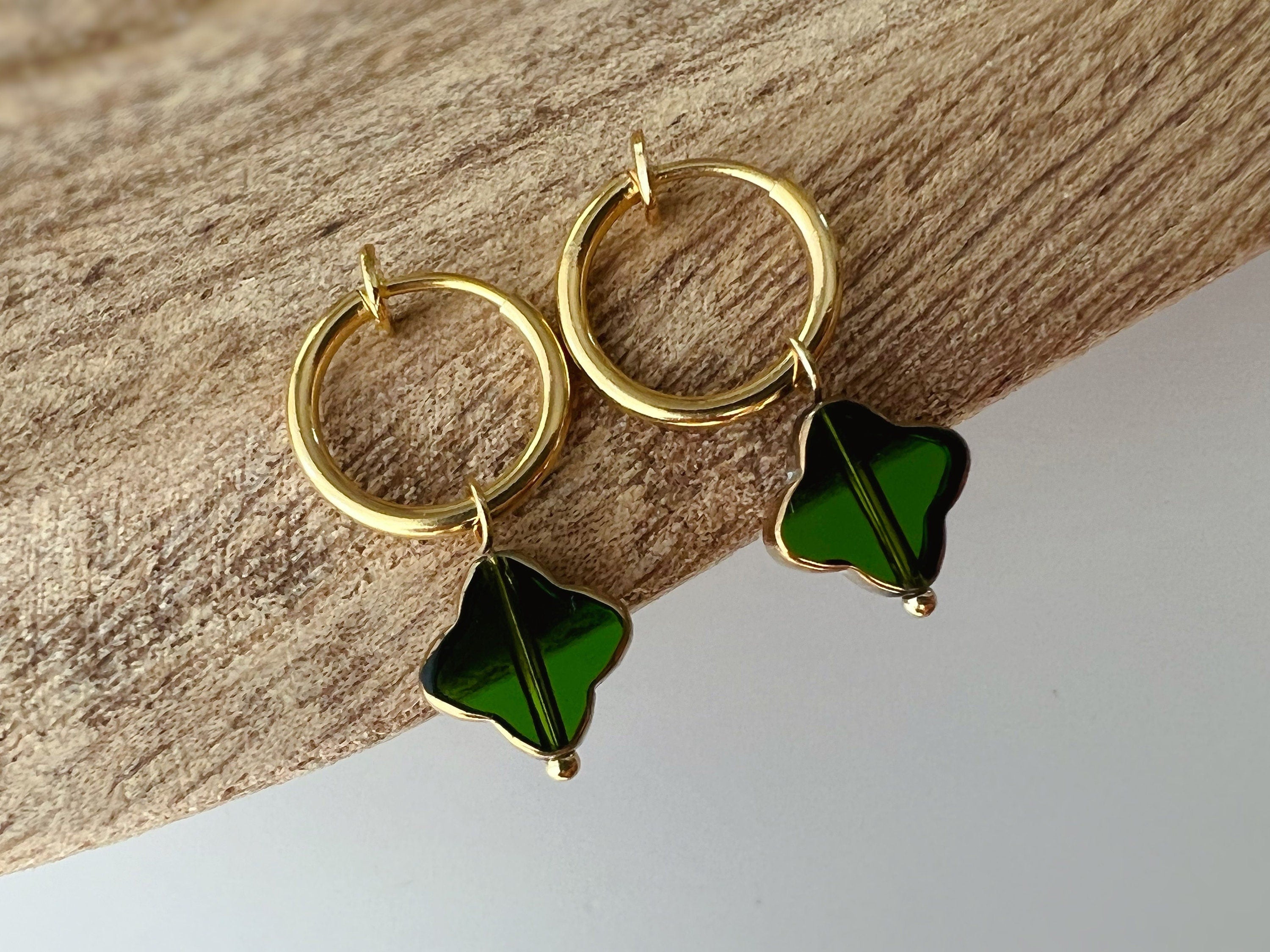Clips d'oreille 2-EN-1 CLIPS anneaux Créoles Torsadés doré avec Perle vert trèfle à quatre feuilles en verre Bijoux quotidien Anneaux 1.3cm