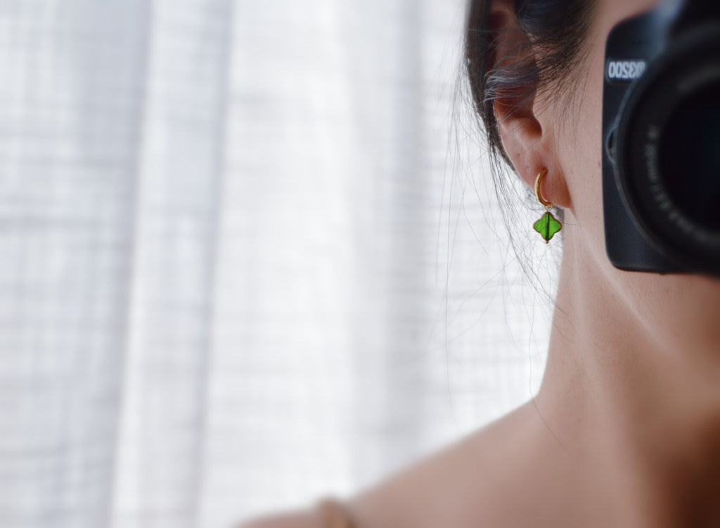 Clips d'oreille 2-EN-1 CLIPS anneaux Créoles Torsadés doré avec Perle vert trèfle à quatre feuilles en verre Bijoux quotidien Anneaux 1.3cm