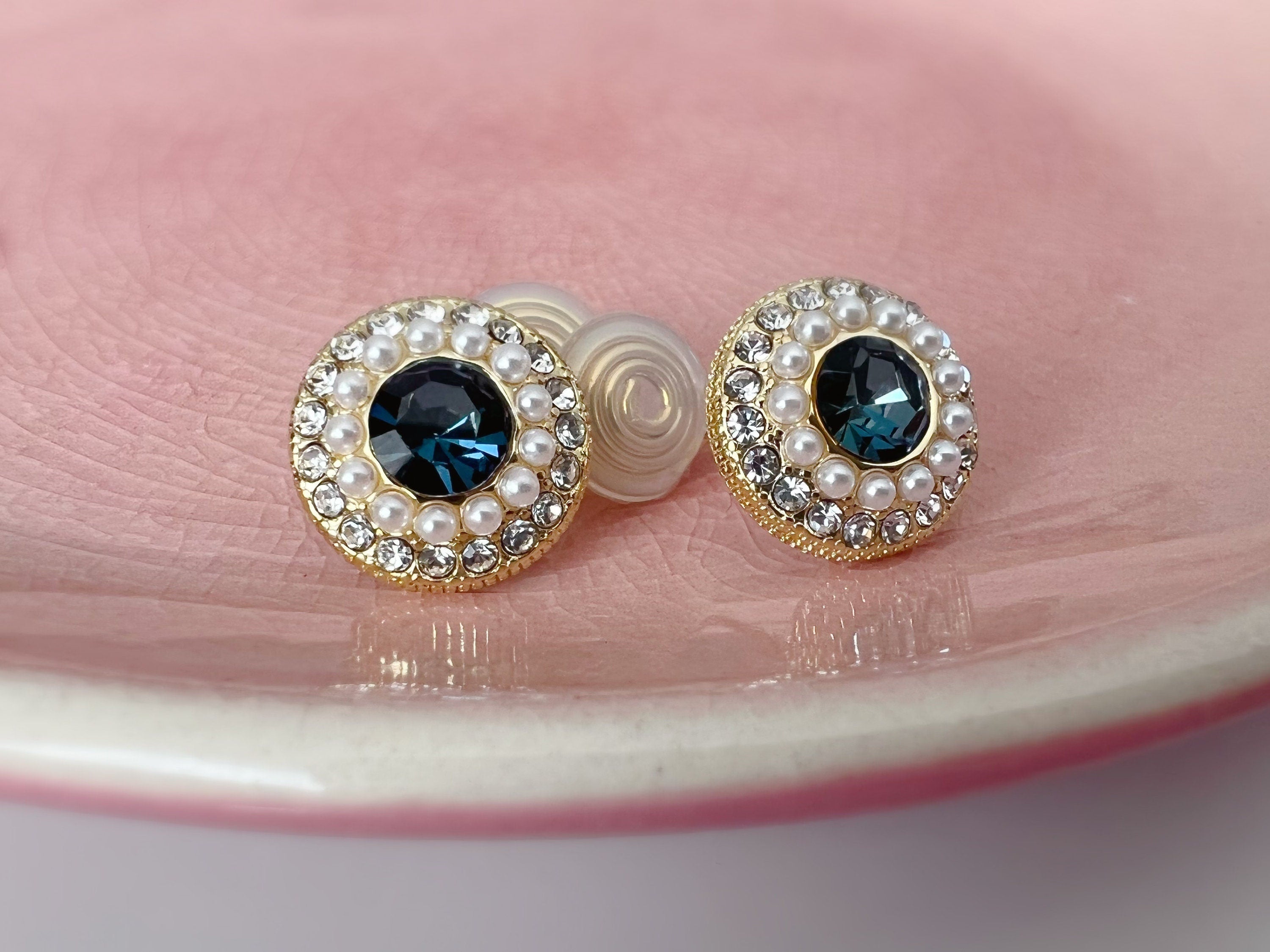 SANS DOULEUR ! Boucles d'oreilles CLIPS U spirale Perle bleue foncée mini perle blanche Zircon. Clips confortable Délicates plaqué d'or 14K