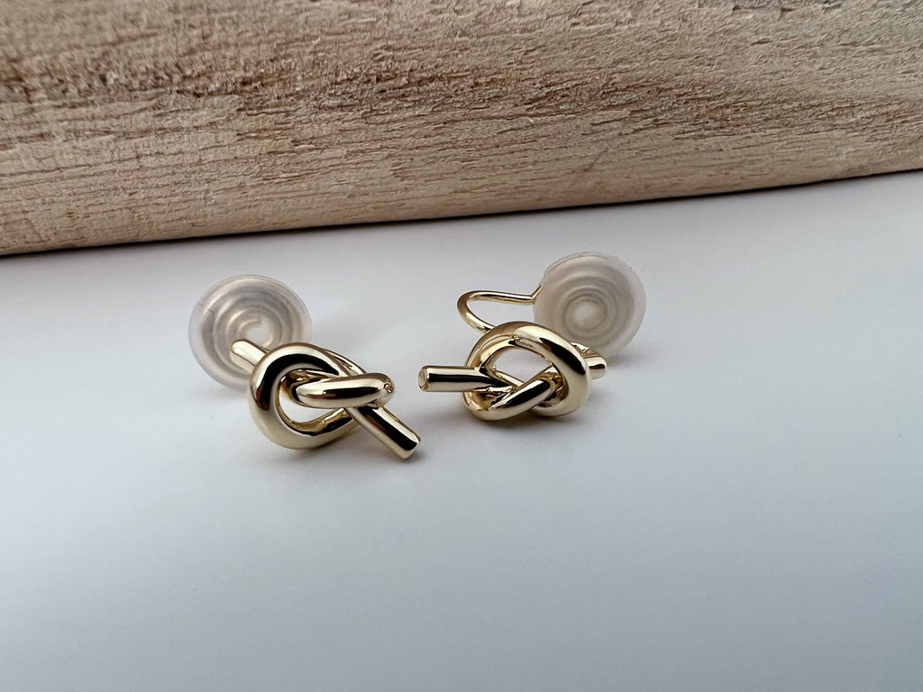 SANS DOULEUR ! Boucles d'oreilles CLIPS U spirale nœud couleur Or / Or Mat. Clips d'oreilles confortable Boucles Délicates