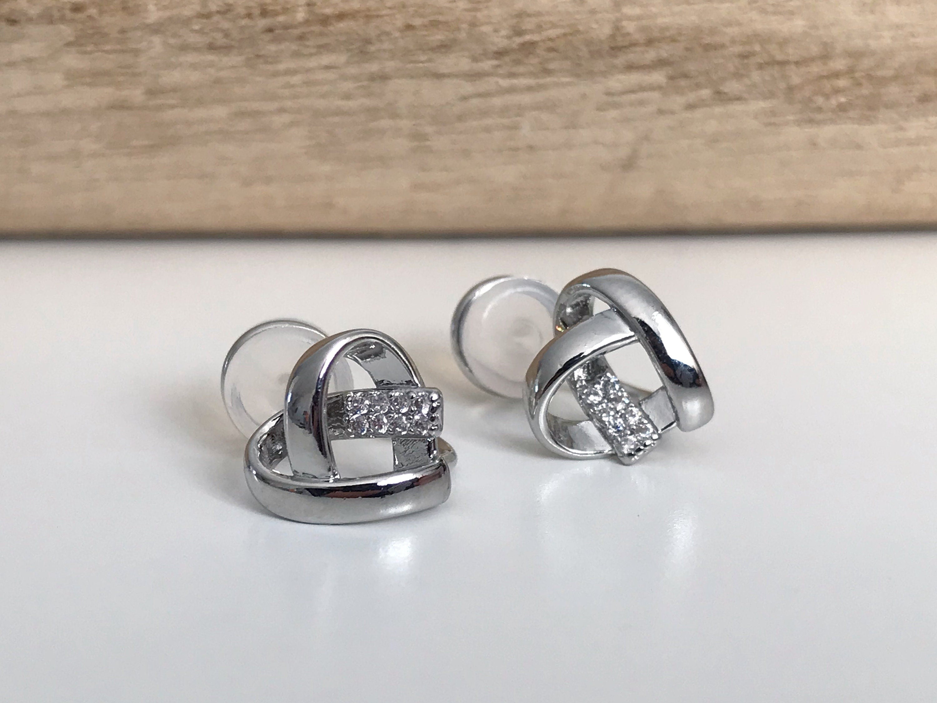 SANS DOULEUR ! Boucles d'oreilles CLIPS U Coeur strass couleur or / argent. Clips d'oreilles confortable Boucles Délicates
