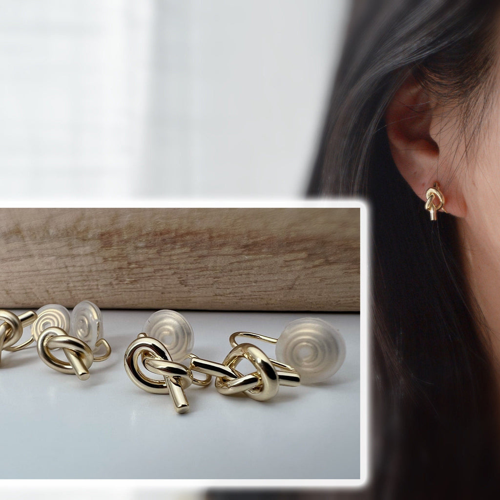 SANS DOULEUR ! Boucles d'oreilles CLIPS U spirale nœud couleur Or / Or Mat. Clips d'oreilles confortable Boucles Délicates