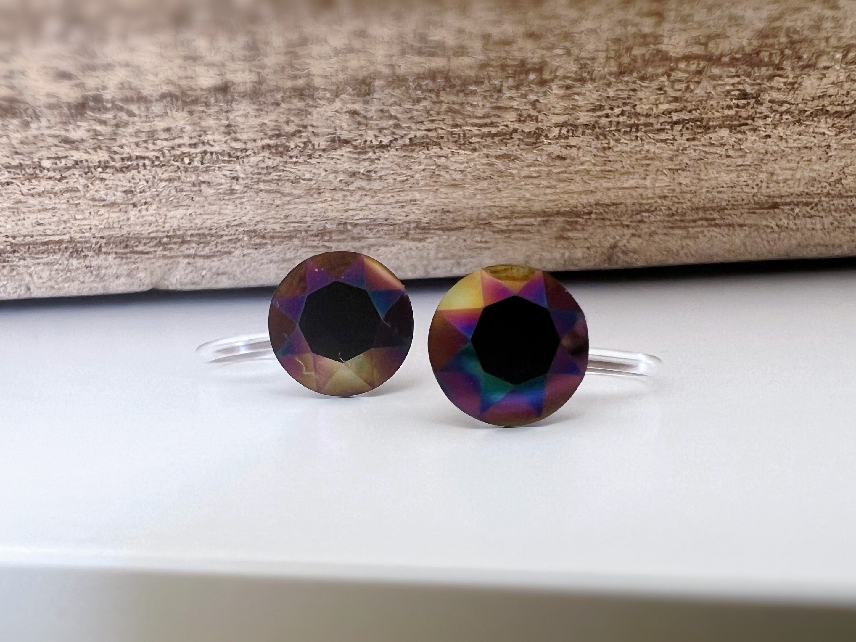 Boucles d'oreilles CLIPS invisible Rond RAINBOW DARK Cristaux PureCrystal Clips d'Oreille Petit Rond arc en ciel noir, Bijoux Minimaliste