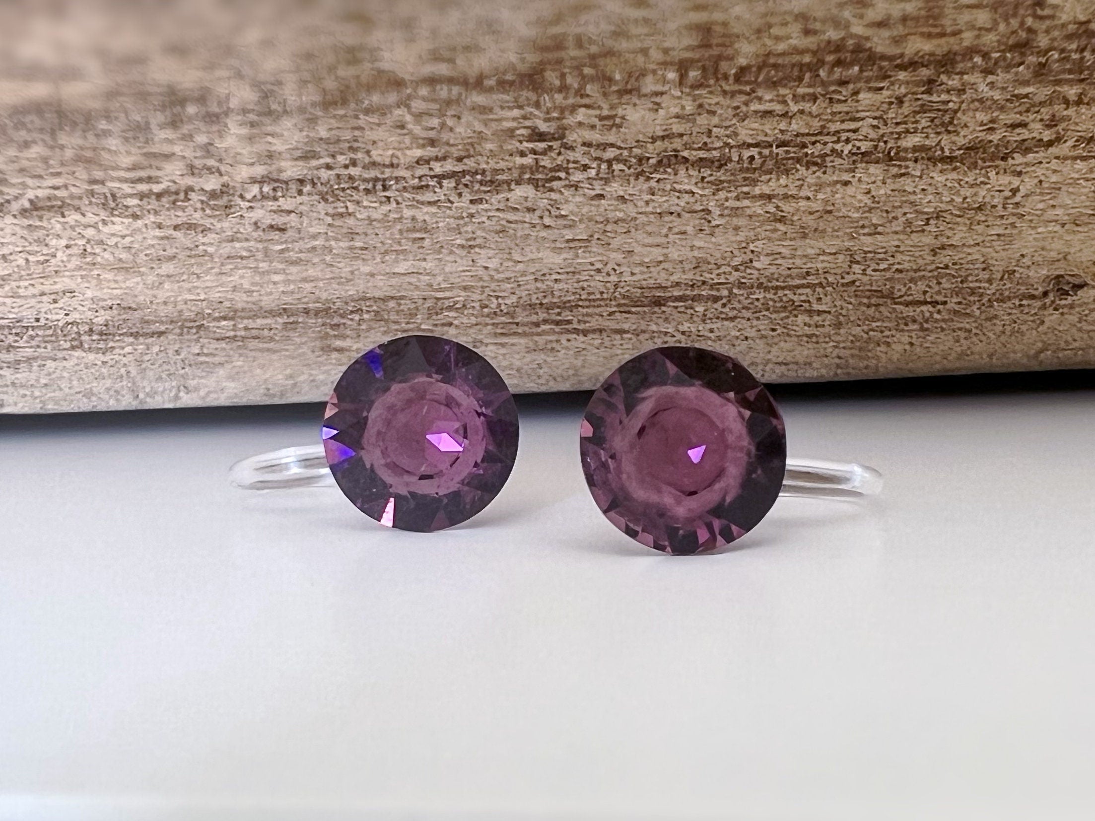 Boucles d'oreilles CLIPS invisible Rond AMETHYST IGNITE Cristaux PureCrystal Clips d'Oreille Petit Rond violet, Bijoux Minimaliste