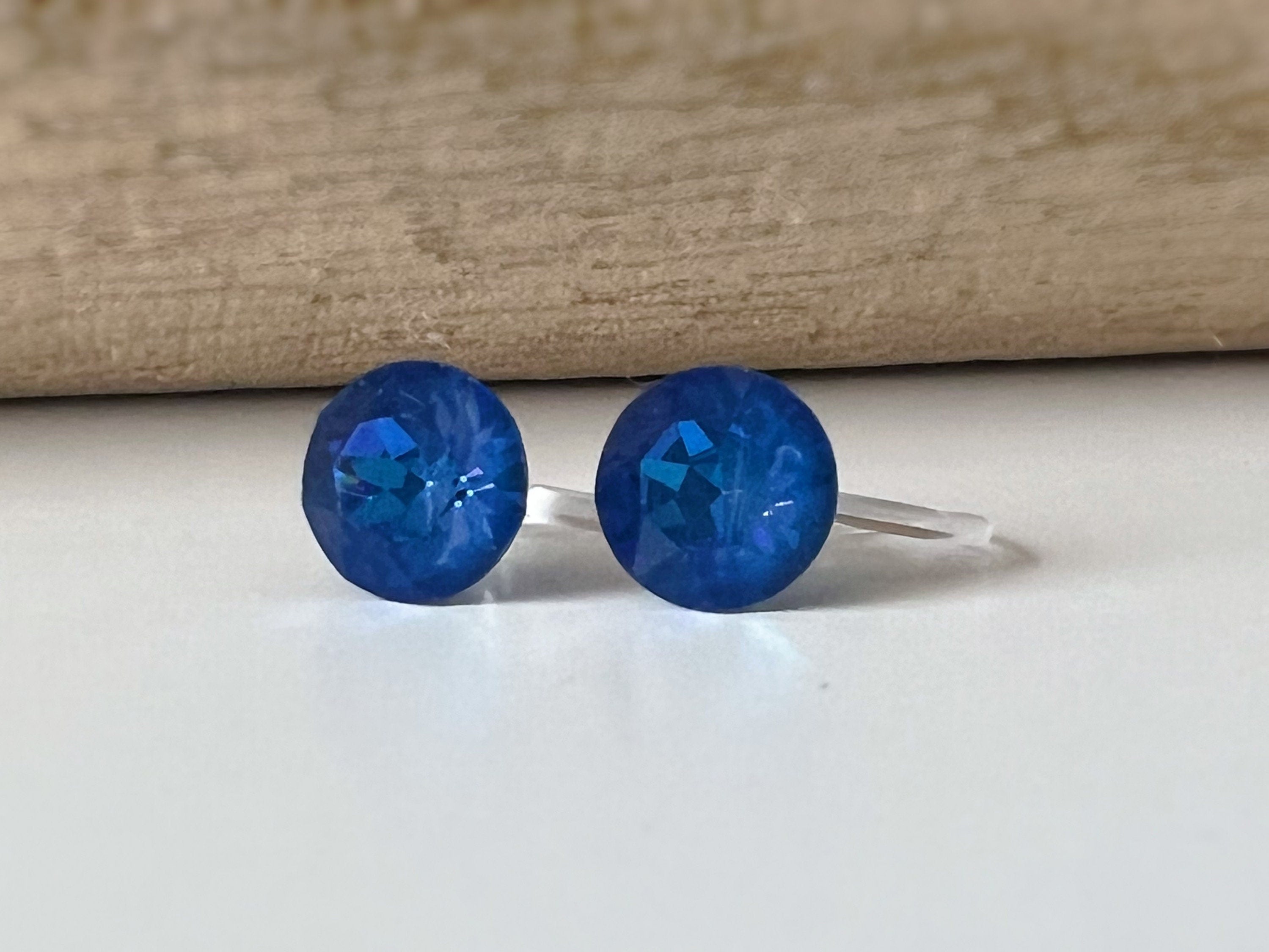 Boucles d'oreilles Clips invisible ROYAL BLUE DELITE Cristaux PureCristal Clips d'Oreille Petit Rond Bleu, Bijoux Minimaliste