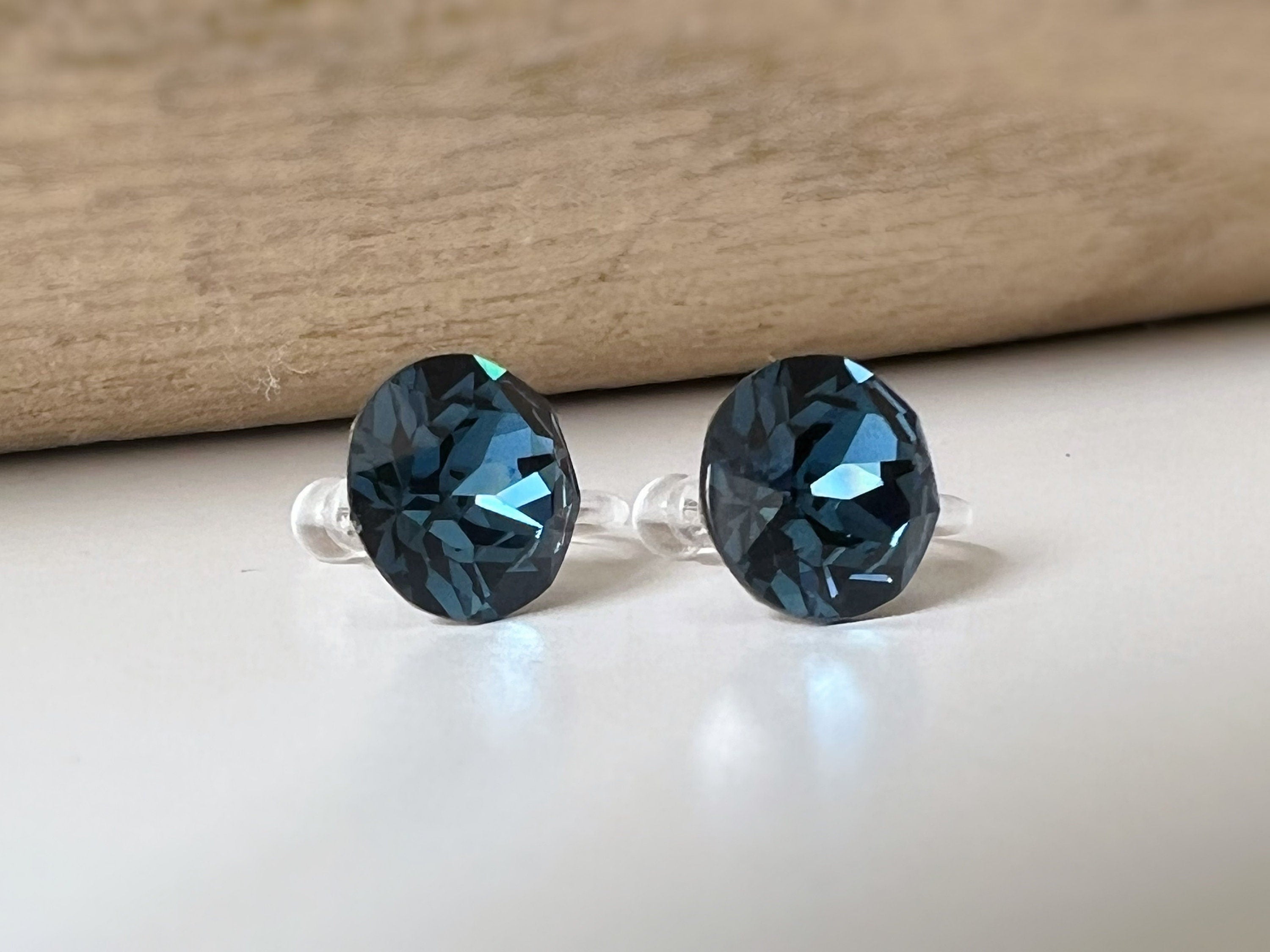 Boucles d'oreilles Clips invisible MONTANA Cristaux PureCristal Clips d'Oreille Petit Rond Bleu Foncé, Bijoux Minimaliste