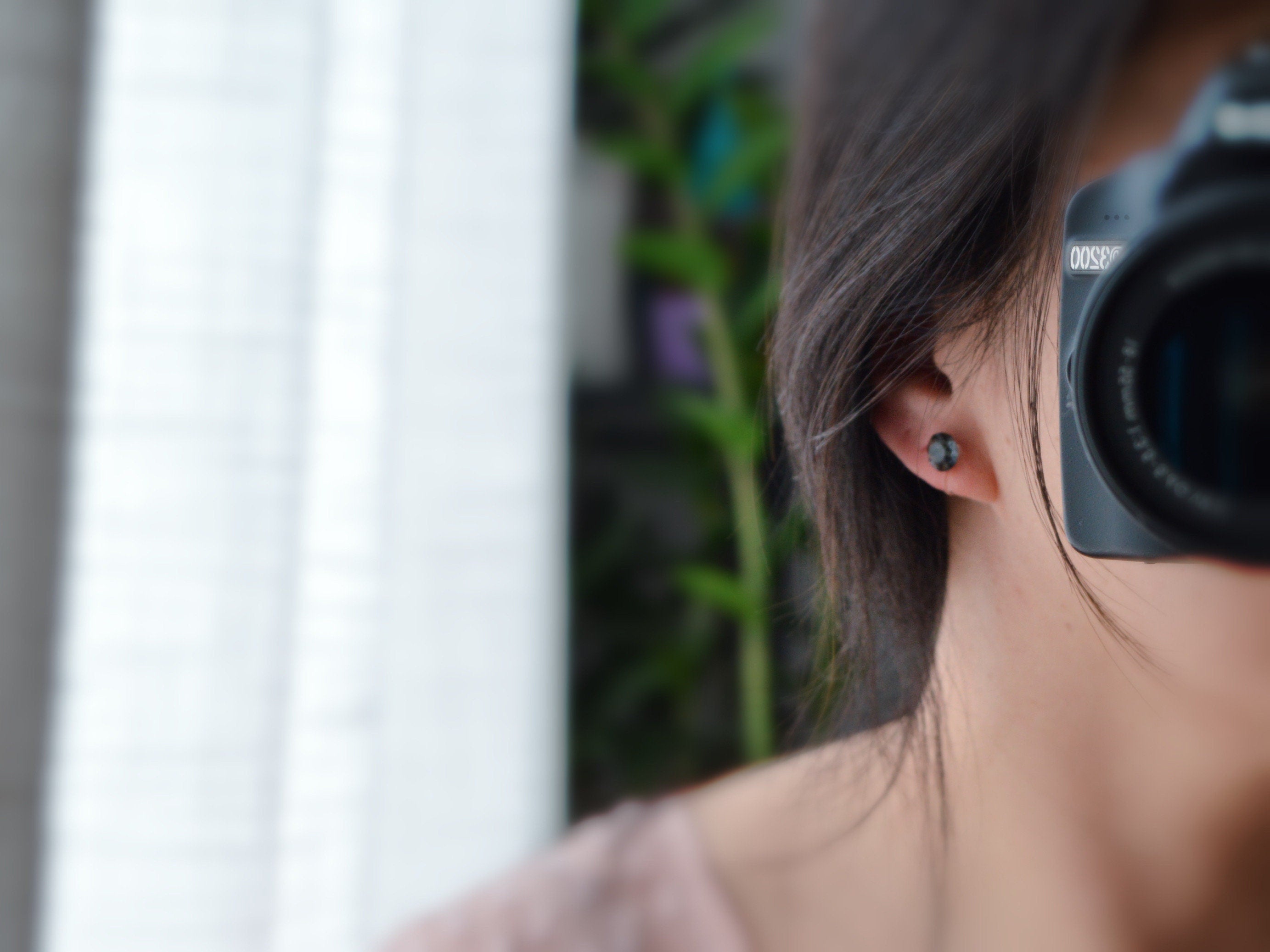 Boucles d'oreilles Clips invisible Rond SILVER NIGHT Cristaux PureCrystal Clips d'Oreille Petit Rond Gris noir, Bijoux Minimaliste