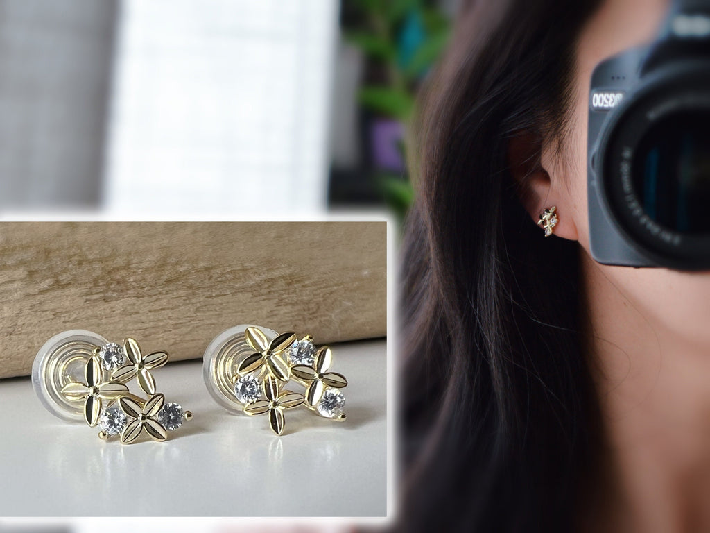PAINLESS ! CLIPS U spiral earrings sweet Mini flowers with round zircon rhinestones. Comfortable Delicate Ear Clips