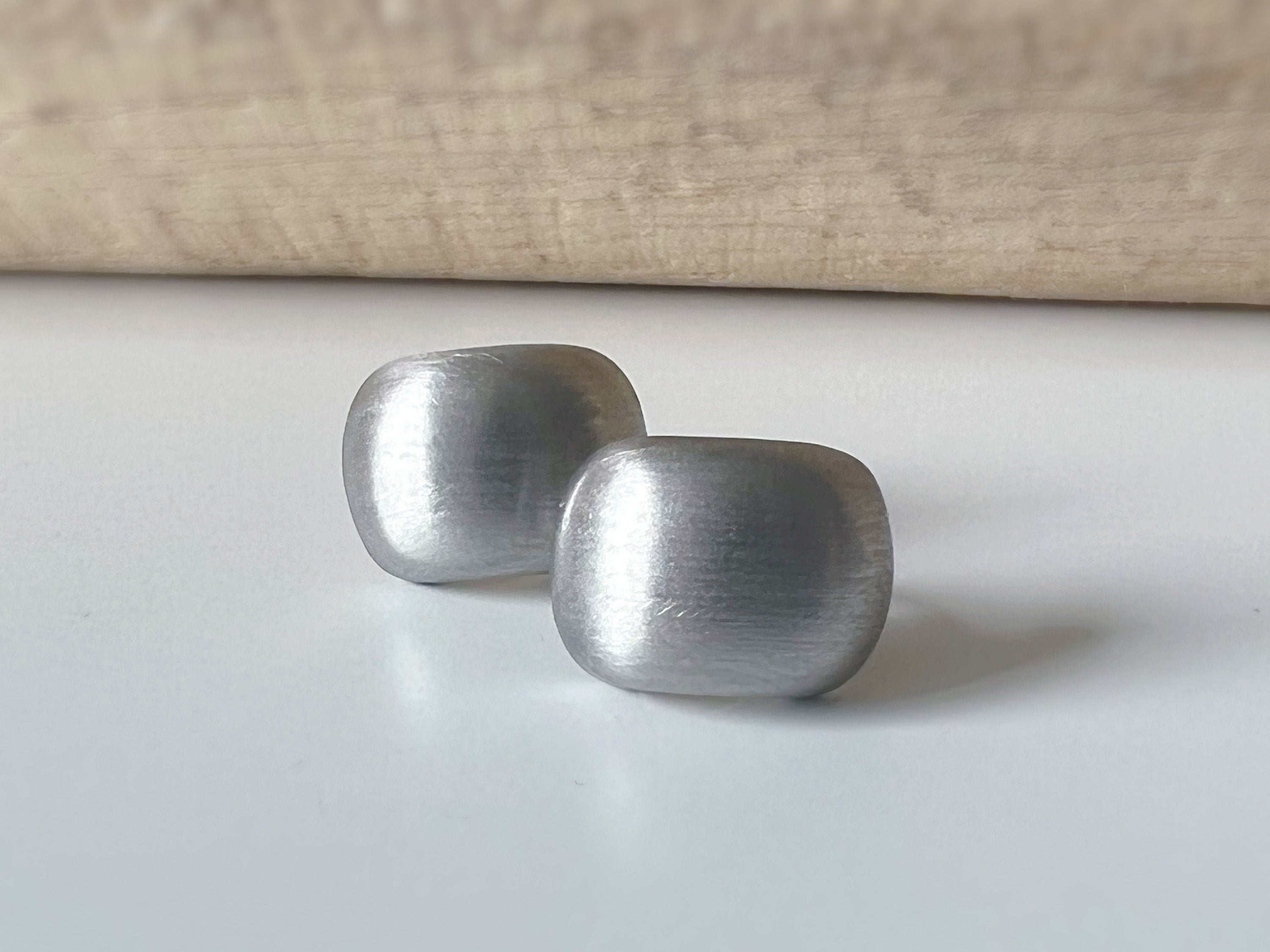 Boucles d'oreilles Clips INVISIBLES rectangle couleur Or / Argent. Clips d'oreilles Confortables Prêt à offrir