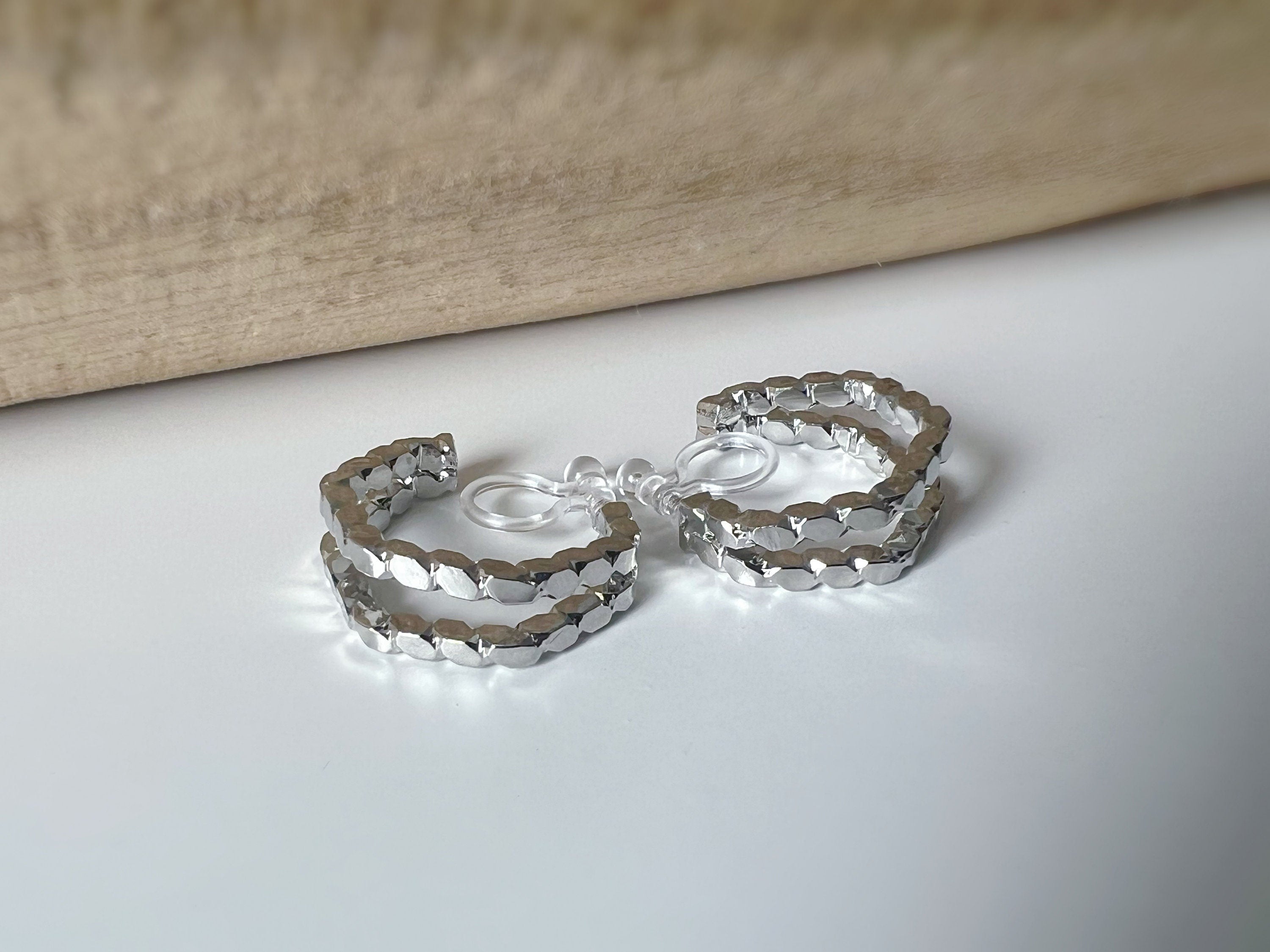 Boucles d'oreilles Clips INVISIBLES Pentagone créole Or / Argent. Double chaîne. Clips d'oreilles Confortables Prêt à offrir