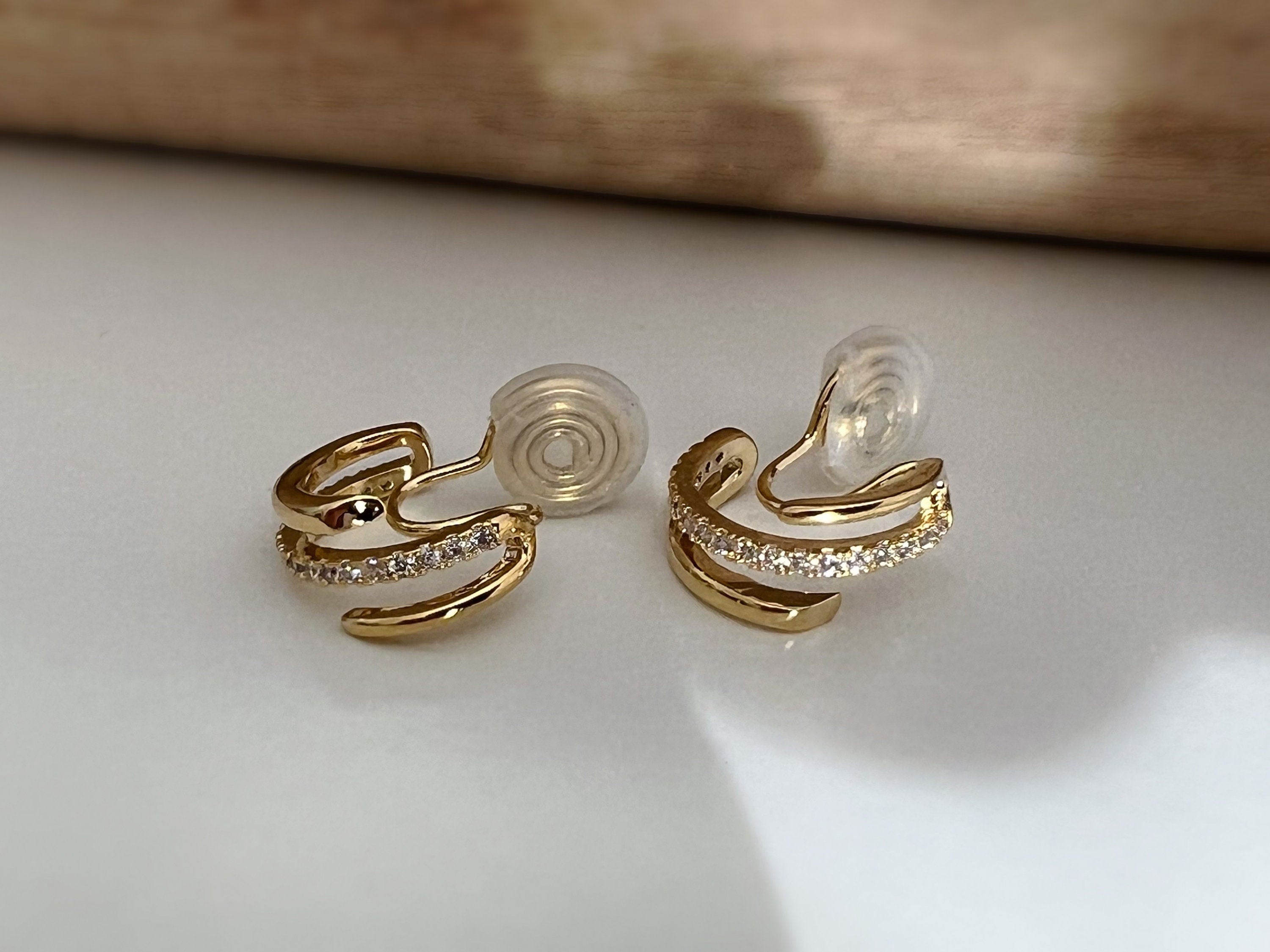 SANS DOULEUR ! Boucles d'oreilles CLIPS U spirale Triple cercles anneaux zircon. Clips d'oreilles confortable Délicates plaqué d'or 18K