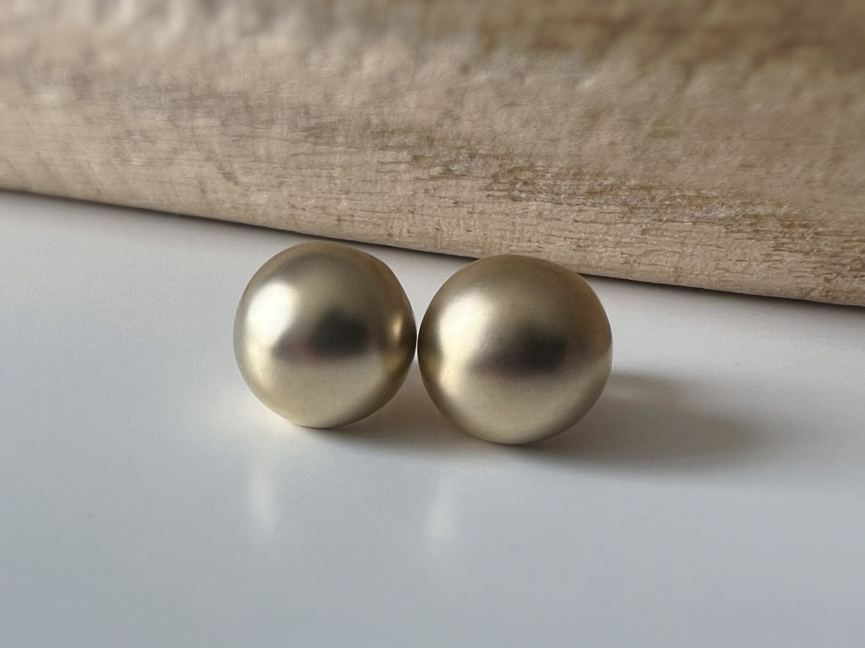 SANS DOULEUR ! Boucles d'oreilles CLIPS U spirale Grande boucle couleur Or / Or Mat. Clips d'oreilles confortable Boucles Délicates