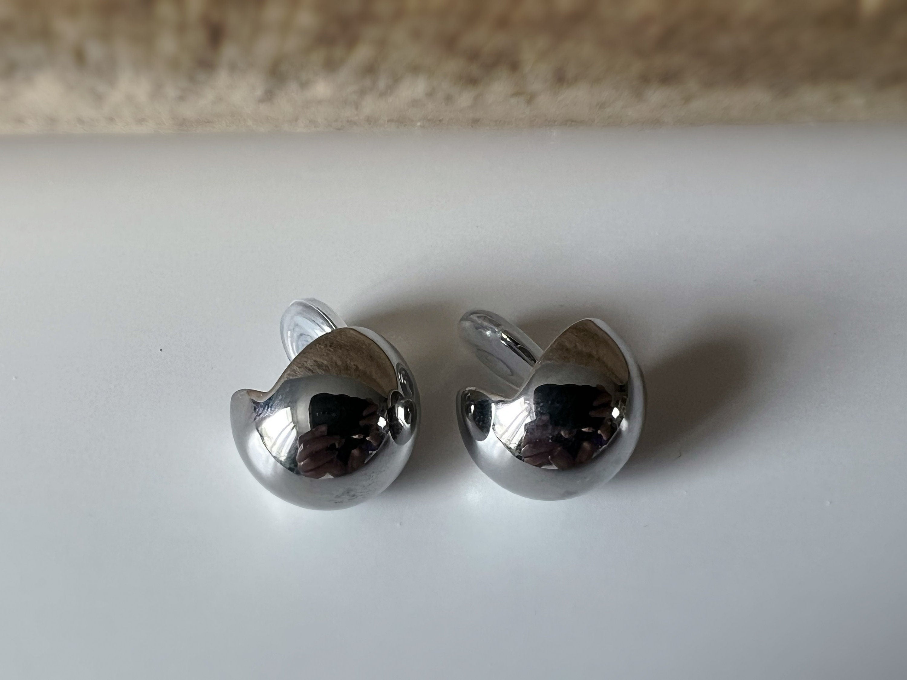 SANS DOULEUR ! Boucles d'oreilles CLIPS U spirale Grande boucle couleur Argent. Clips d'oreilles confortable Boucles Délicates