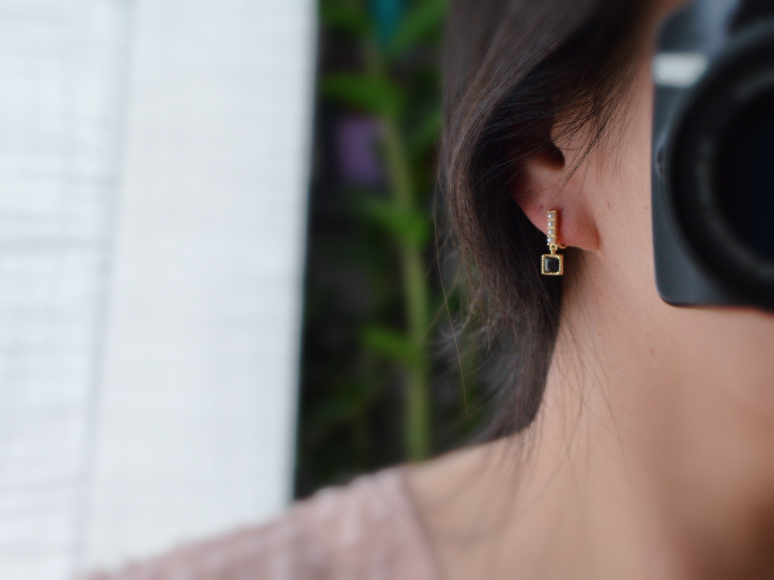PAINLESS! CLIPS U spiral earrings Gold bar with mini white pearls, Black Square, Gold plated Comfortable ear clips.