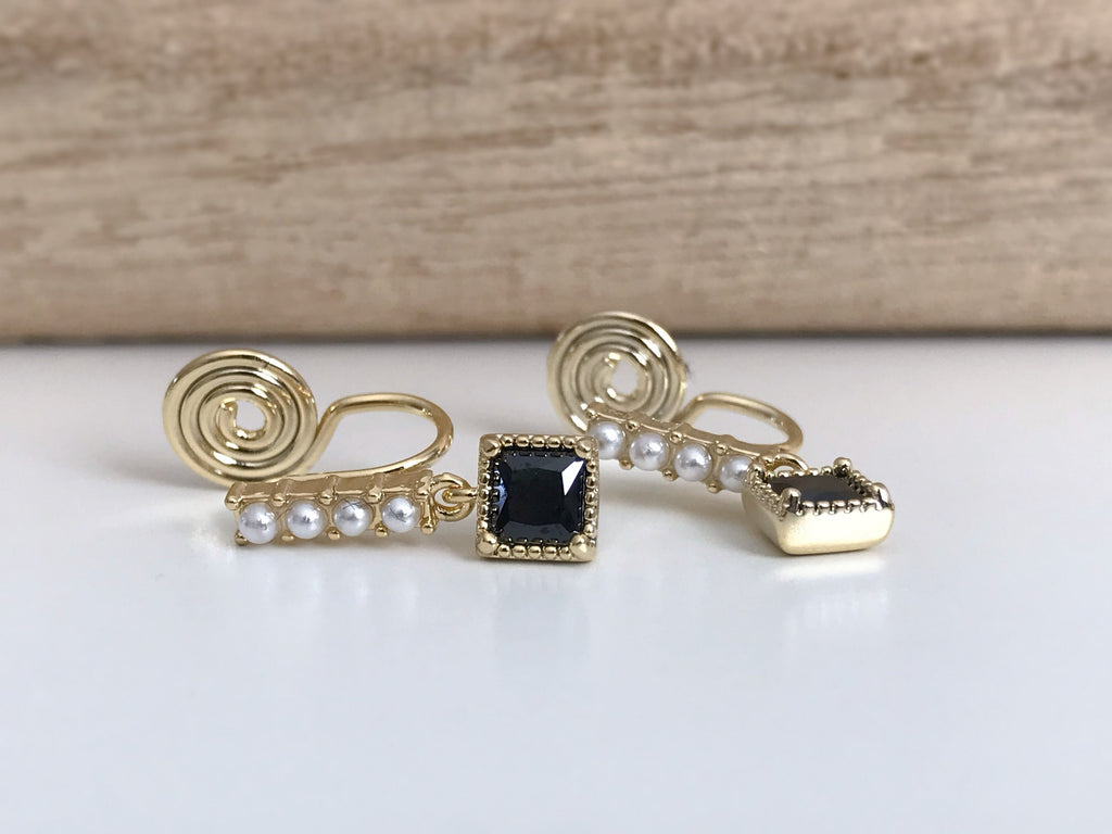 PAINLESS! CLIPS U spiral earrings Gold bar with mini white pearls, Black Square, Gold plated Comfortable ear clips.